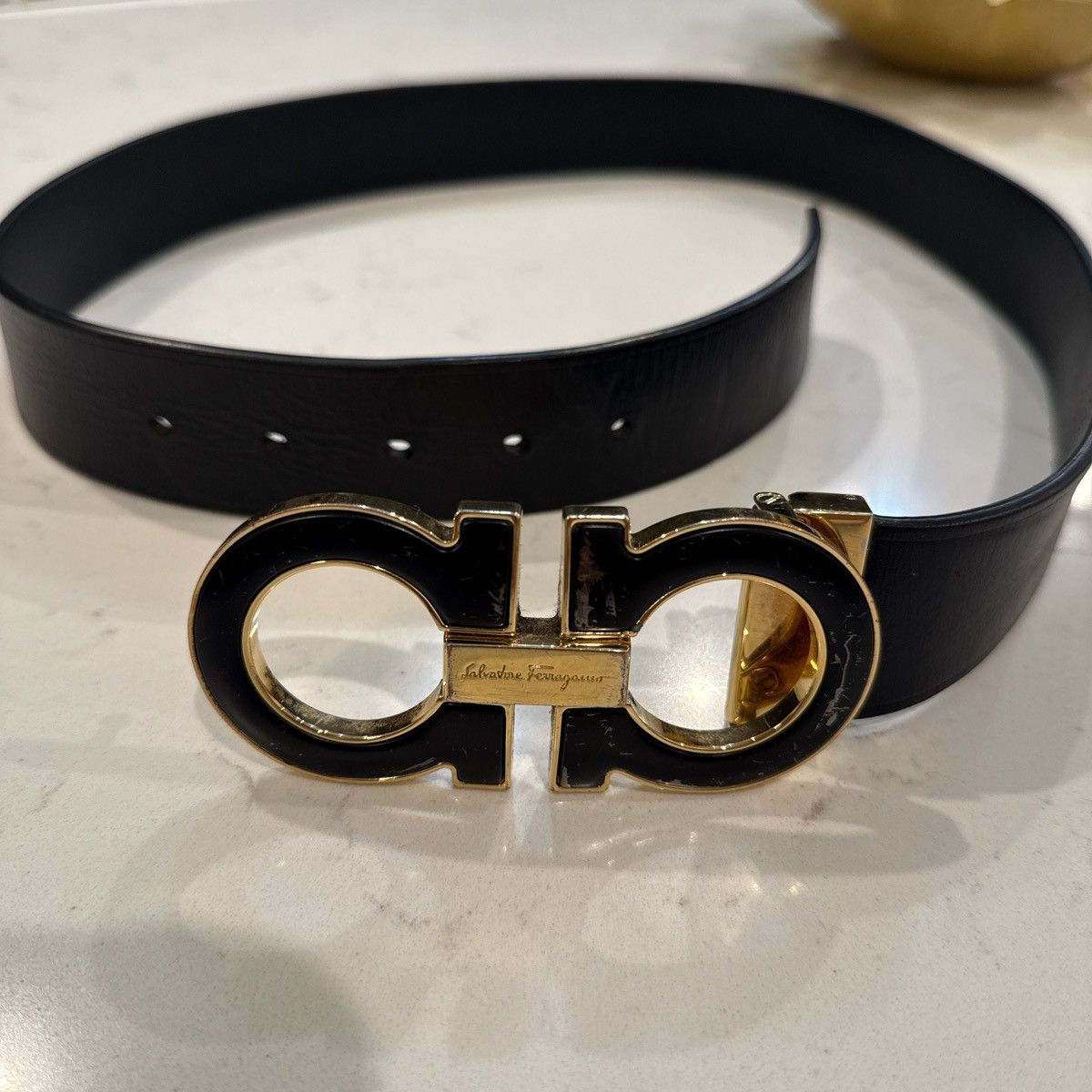Salvatore Ferragamo Salvatore Ferragamo Original Classic Black Gold Belt Size 34 - 2 Thumbnail
