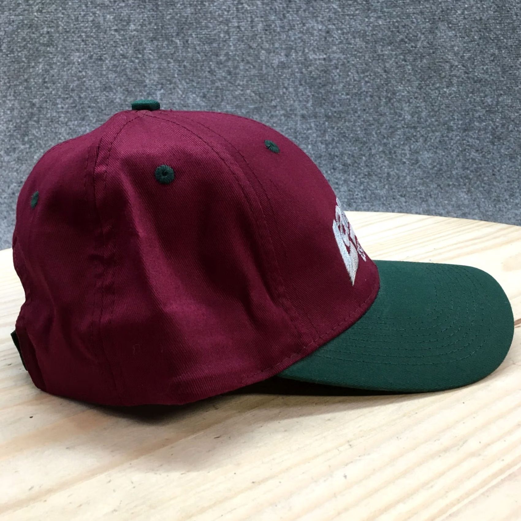 Logo 7 Mens Lano Baseball Cap Hat Maroon Green One Size Embroidered Logo Curved Brim Size ONE SIZE - 5 Thumbnail