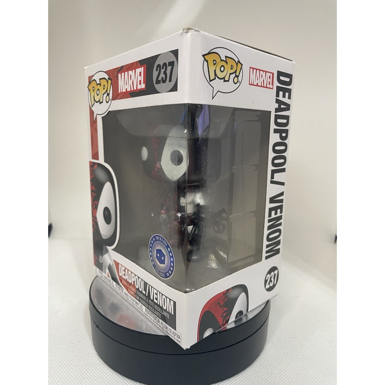 Marvel Comics Funko Pop! Deadpool / Venom (Metallic) - PIAB Exclusive 237 Size ONE SIZE - 2 Thumbnail