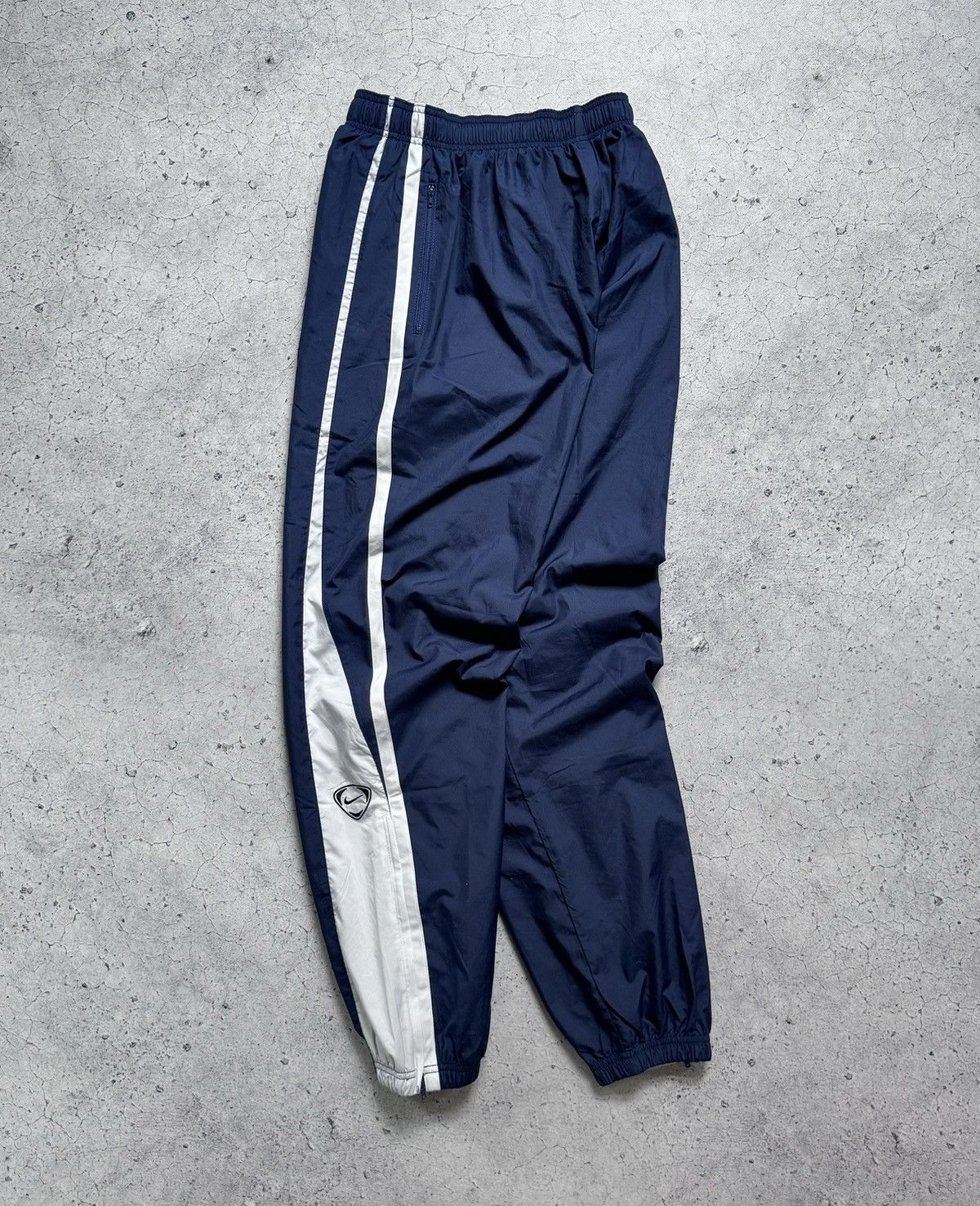 Nike × Vintage Nike Nylon Track Pants 90s Baggy Drill Joggers Y2K Size US 30 / EU 46 - 2 Thumbnail