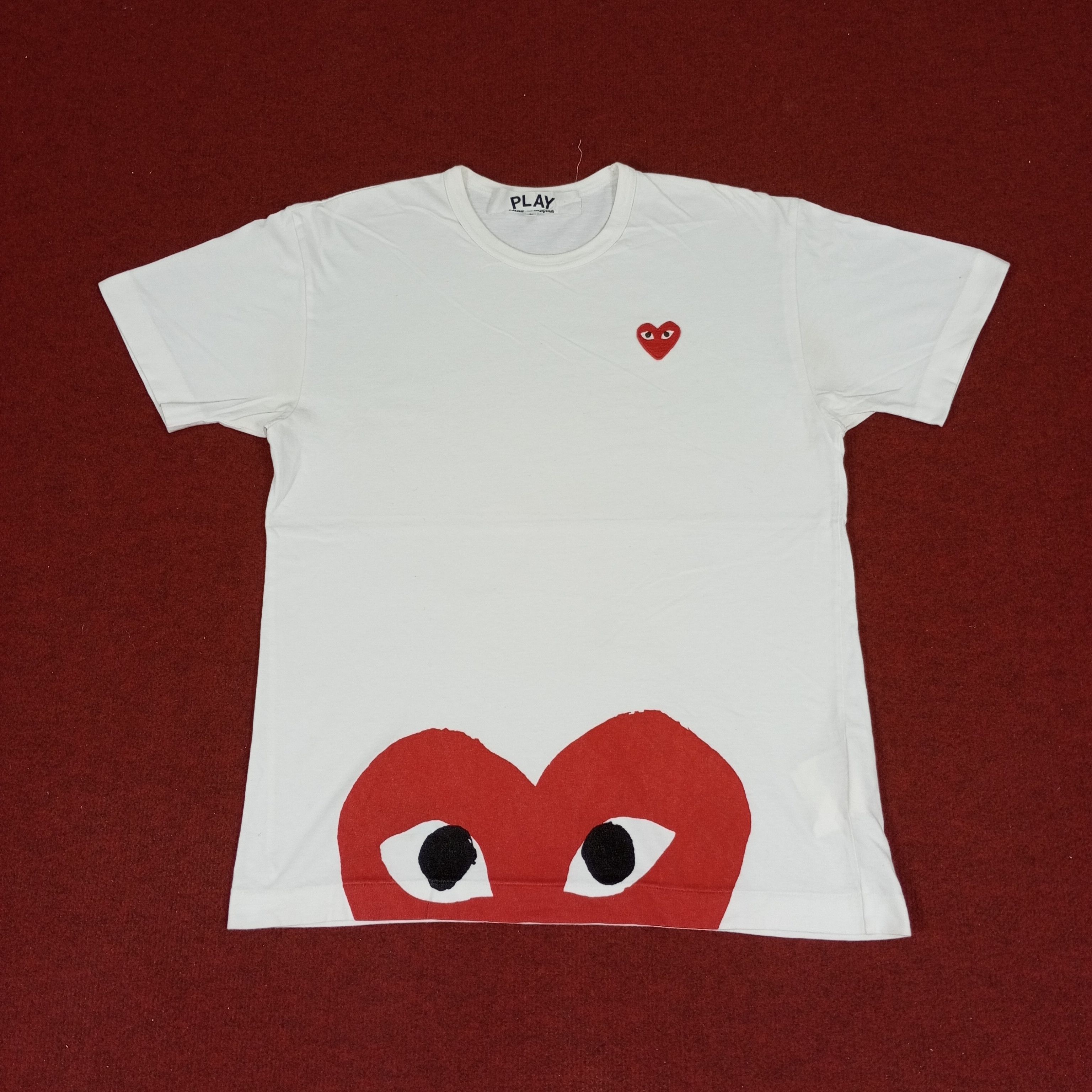 Comme des Garcons × Japanese Brand × Vintage Play Comme Des Garcons Japanese Brand Designer Tshirt Size US M / EU 48-50 / 2 - 1 Thumbnail