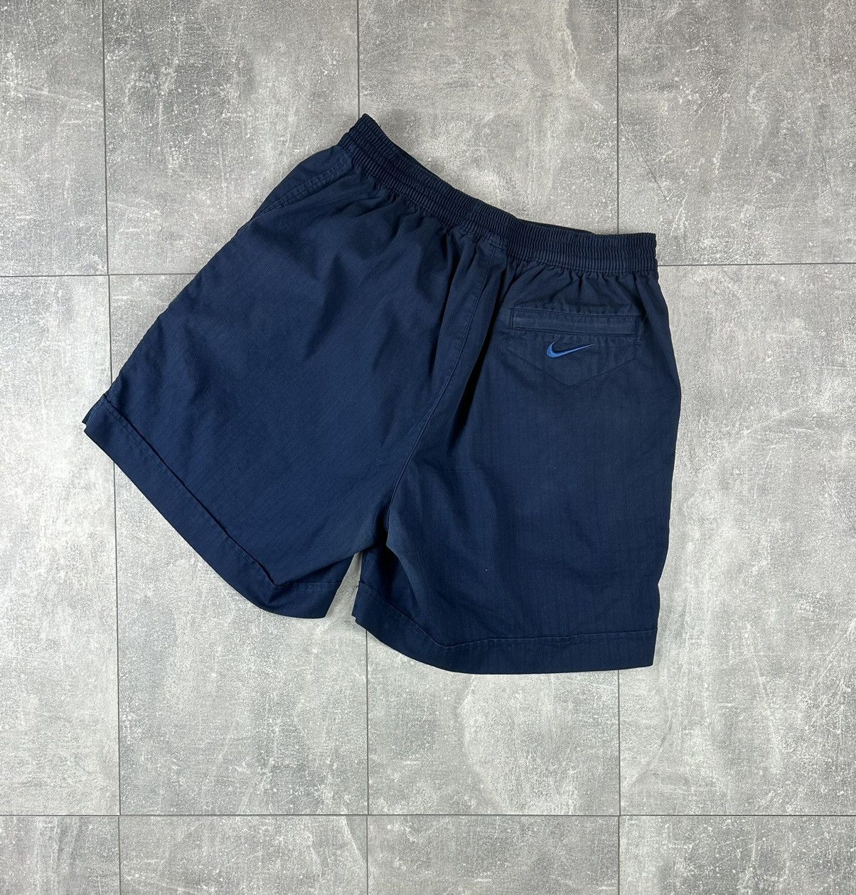 Nike Nike Golf Vintage Retro Small Swoosh Logo Short Size US 34 / EU 50 - 12 Thumbnail