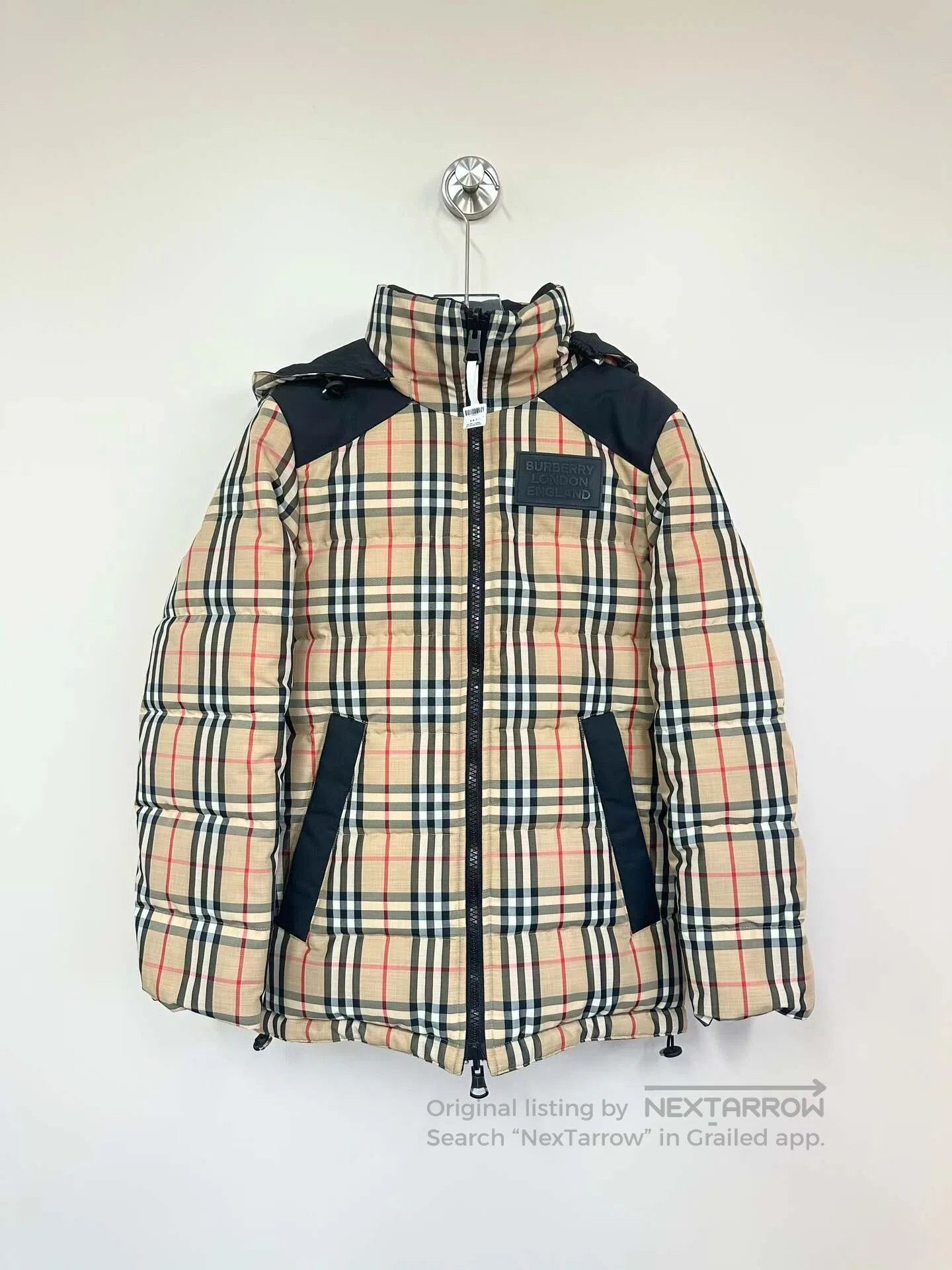 Burberry Burberry Classic Plaid Logo Double-Sided Down Jacket| Size XXS / US 00 / IT 34 - 1 Thumbnail