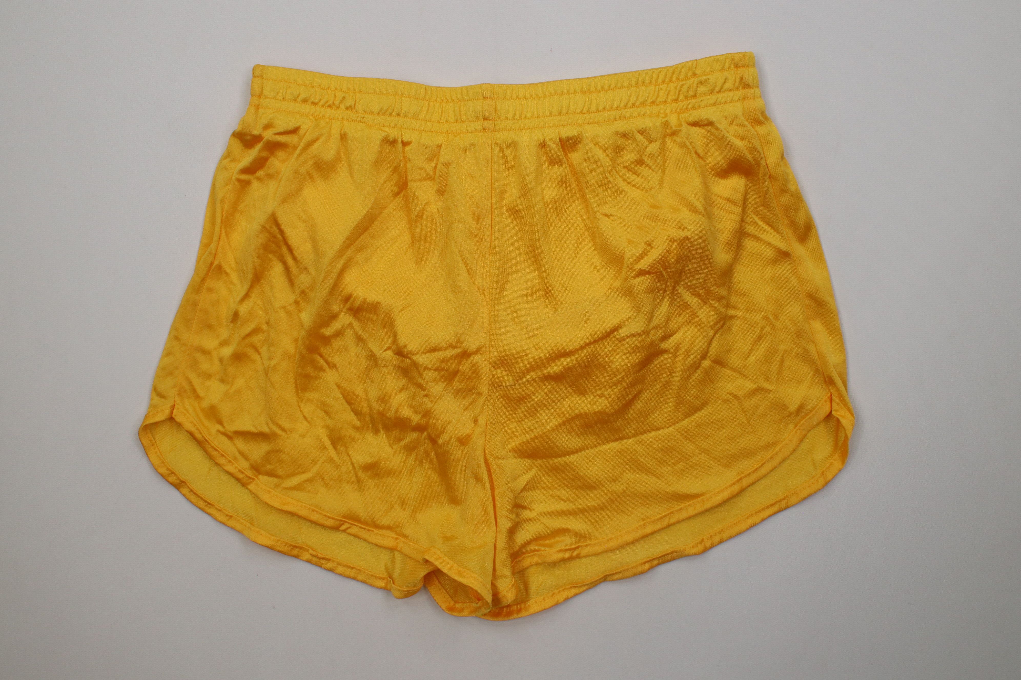 Vintage Vintage Streetwear Nylon Lined Running Short Shorts USA Size US 32 / EU 48 - 1 Thumbnail