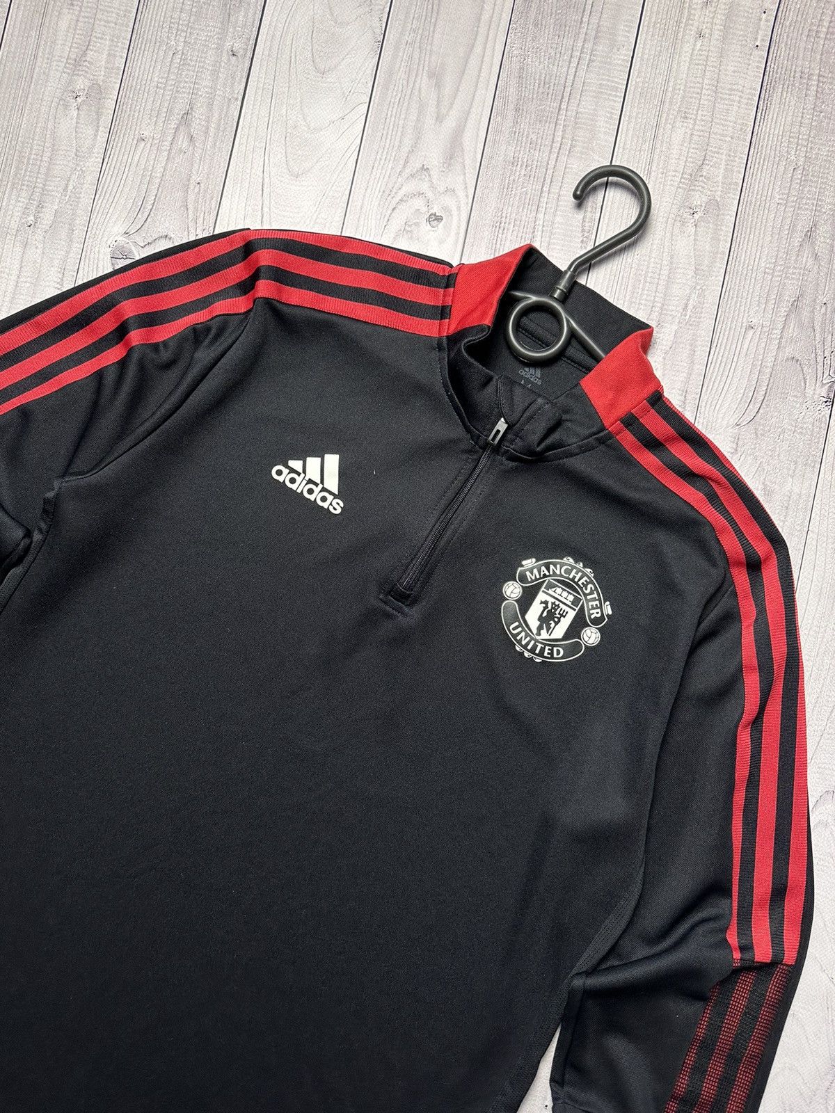 Adidas Adidas Manchester United soccer jacket size M black Size US M / EU 48-50 / 2 - 2 Thumbnail