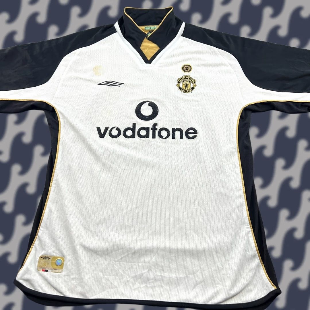 Umbro Manchester United Umbro 2001 2002 Away Third Football Jersey Mens XL White Gold Reversible Size US XL / EU 56 / 4 - 1 Thumbnail