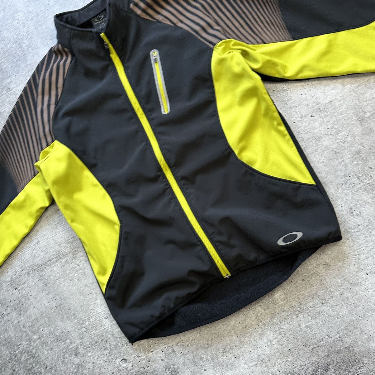 Oakley Oakley Running Zip Jacket Reflective Black Yellow Men’s Size US L / EU 52-54 / 3 - 9 Thumbnail