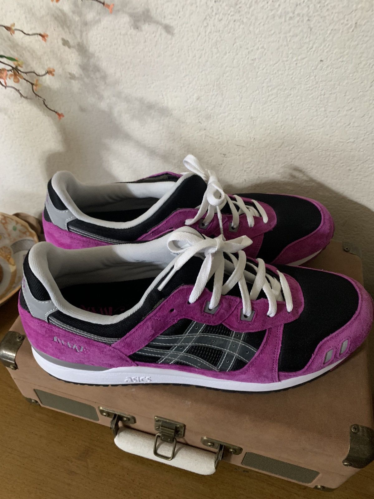 Asics × Awake NY ASICS Gel-Lyte 111 OG X Awake NY Black Pink Size US 12 / EU 45 - 1 Thumbnail