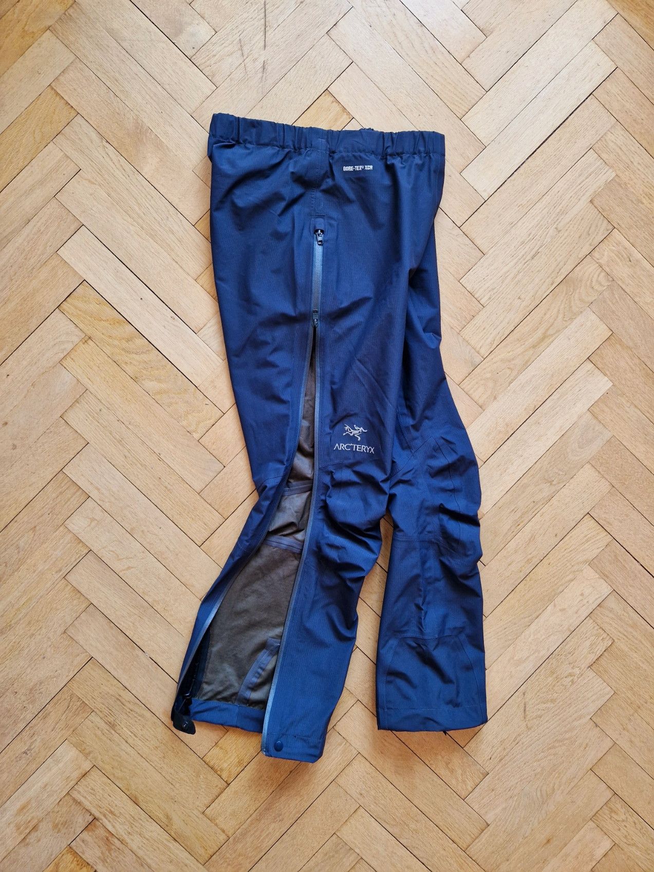 image of Arcteryx Gore-Tex Xcr Navy Outdoor Full Zip Pants Size Small, Women's