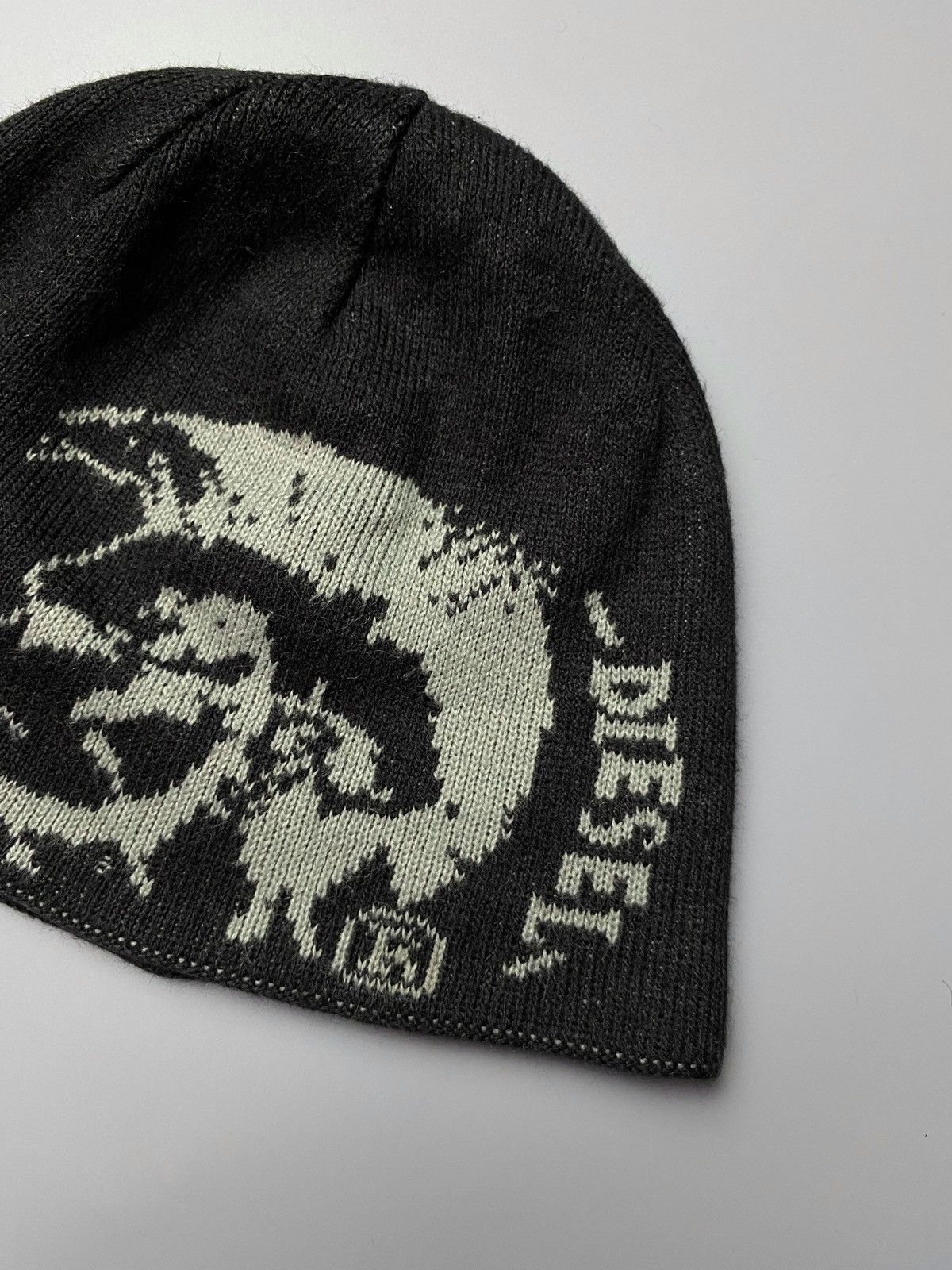 Diesel Vintage Diesel Big Logo 2 Sided Beanie Hat Size ONE SIZE - 3 Thumbnail