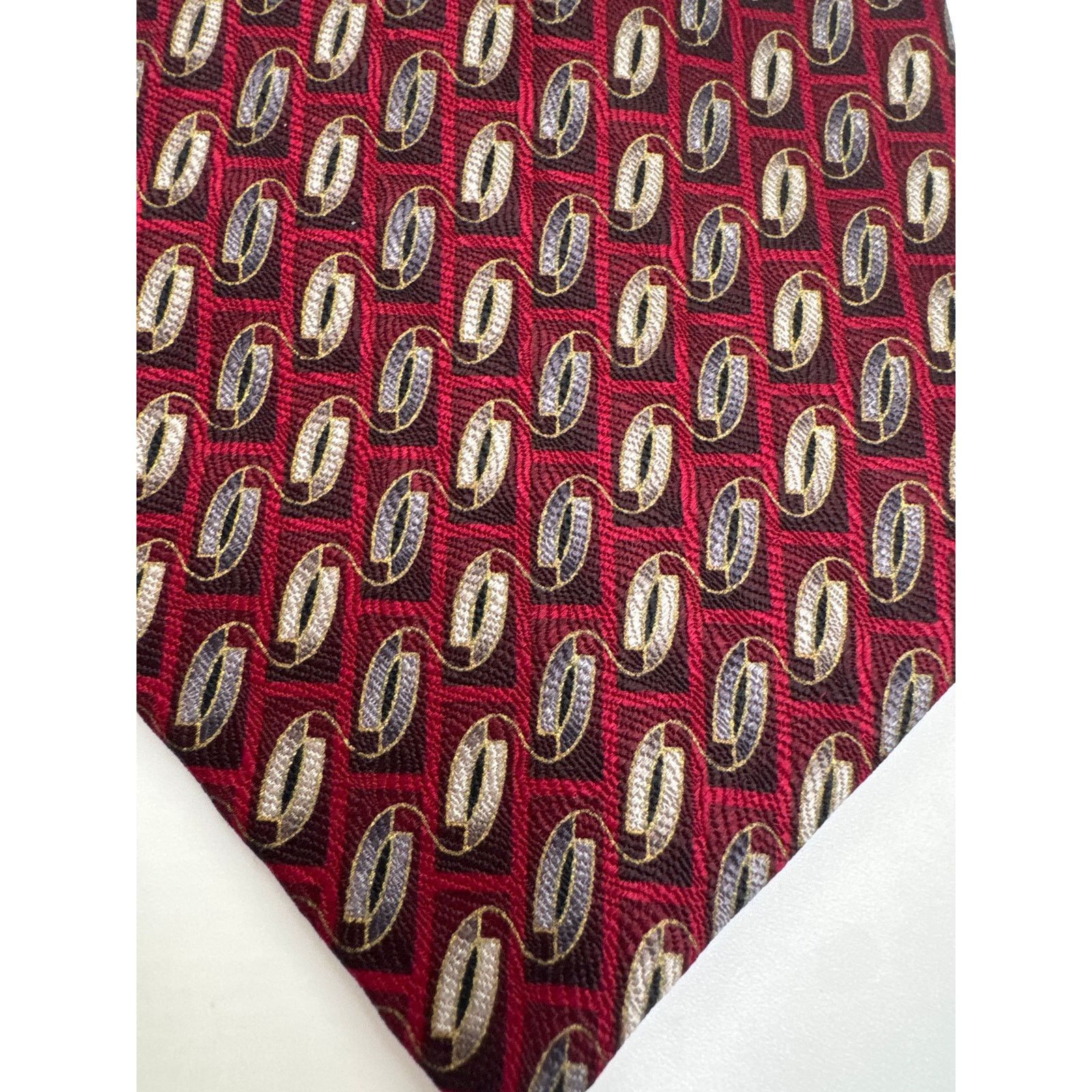 Zanetti Zanetti Silk Geometric Necktie Red Made in USA Classic Tie Size ONE SIZE - 3 Thumbnail
