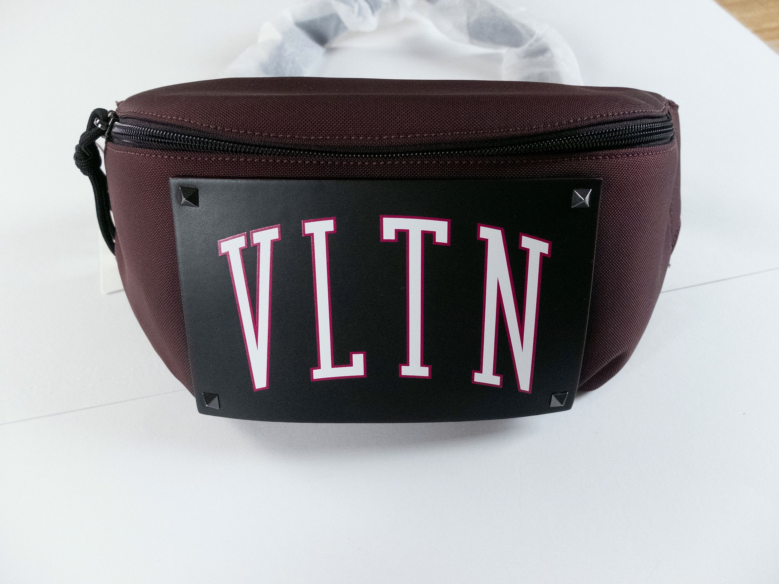 Valentino VALENTINO Garavani VLTN logo burgundy black canvas belt bag Size ONE SIZE - 6 Thumbnail