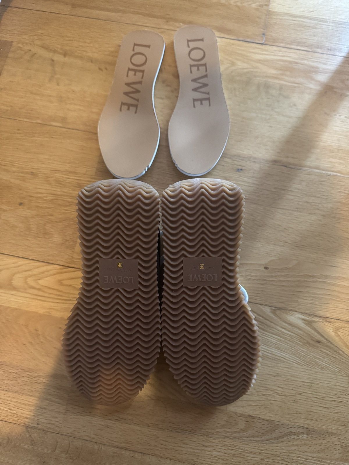 Loewe Loewe Flow Runner Black/White Size US 6 / IT 36 - 5 Thumbnail