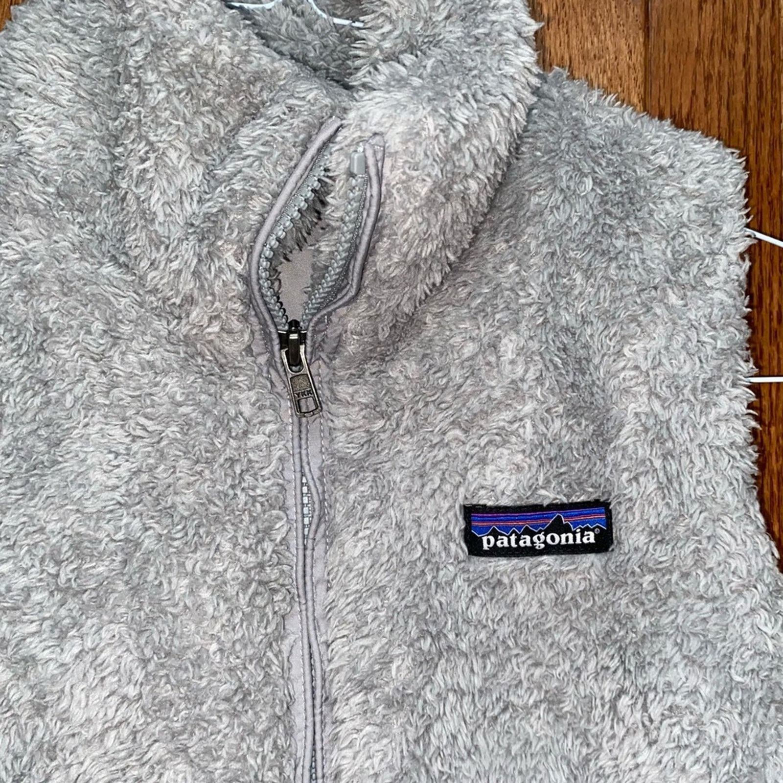 Patagonia Patagonia $110 Los Gatos Vest Light Gray Womens Small EUC Size S / US 4 / IT 40 - 3 Thumbnail