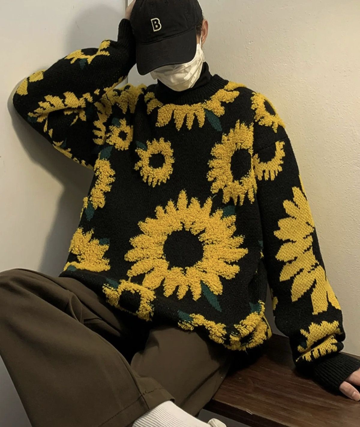 Vintage Sunflower Knitted Sweater Pullover Size US L / EU 52-54 / 3 - 4 Thumbnail