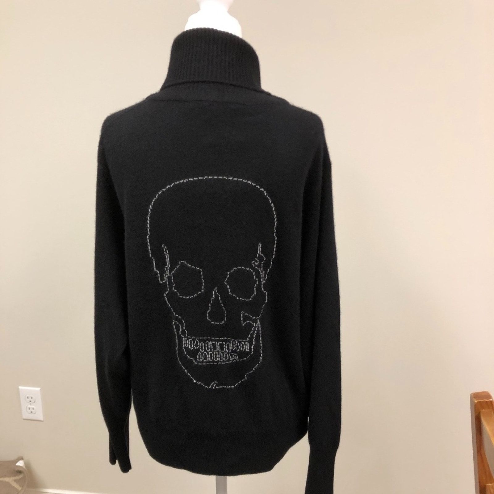 360Cashmere Turtle Neck Skull Cashmere Sweater from 360 Cashmere Size M / US 6-8 / IT 42-44 - 1 Thumbnail