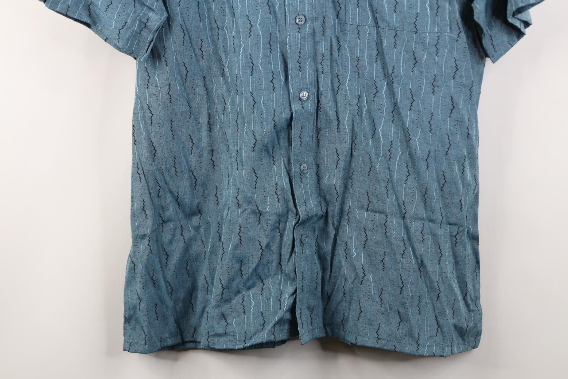 Vintage Vintage 90s Streetwear Gabardine Blend Zig Zag Button Shirt Size US M / EU 48-50 / 2 - 3 Thumbnail