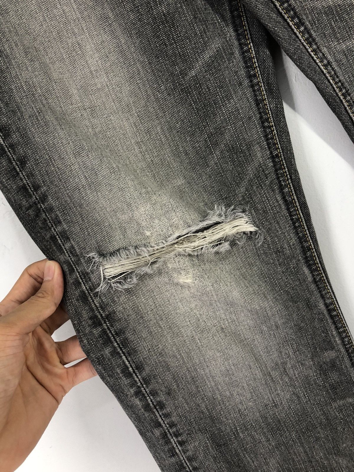Lee Vintage Lee Distressed Flare Bootcut Faded Black Jeans Size US 28 / EU 44 - 11 Thumbnail