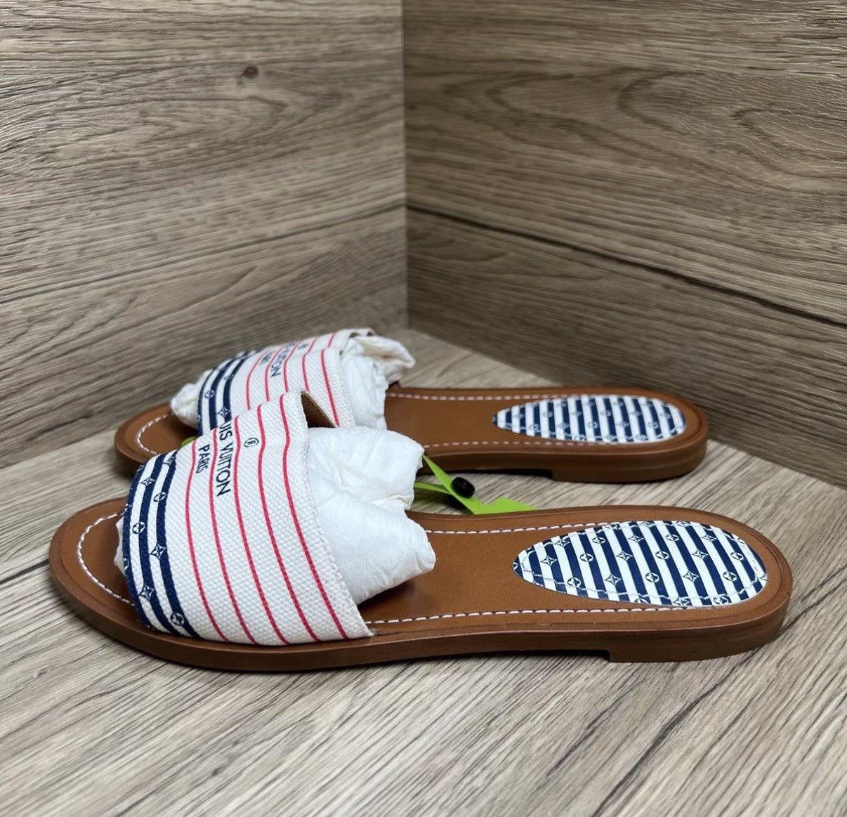 Louis Vuitton Louis Vuitton Lock It Brown Striped Slippers J41 Size US 6 / IT 36 - 1 Thumbnail