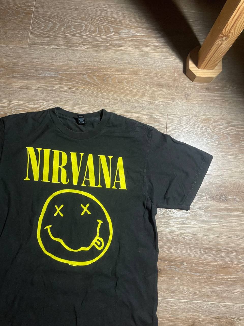 Gildan × Tultex × Vintage Nirvana 2019 merch tee Size US M / EU 48-50 / 2 - 4 Thumbnail