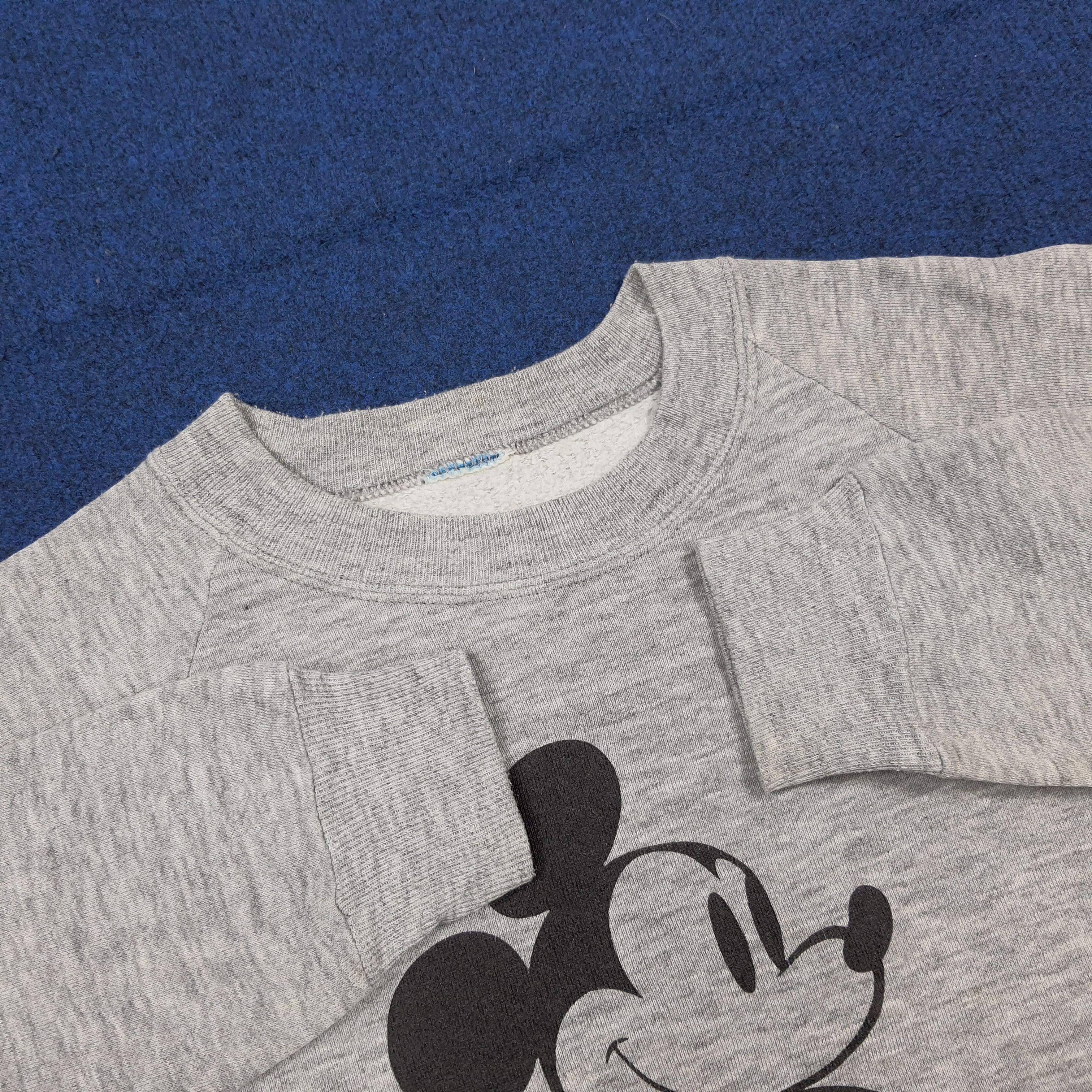 Mickey Mouse Vintage Mickey Mouse Classic Cartoon Sweatshirt C293N20 Size US M / EU 48-50 / 2 - 4 Thumbnail