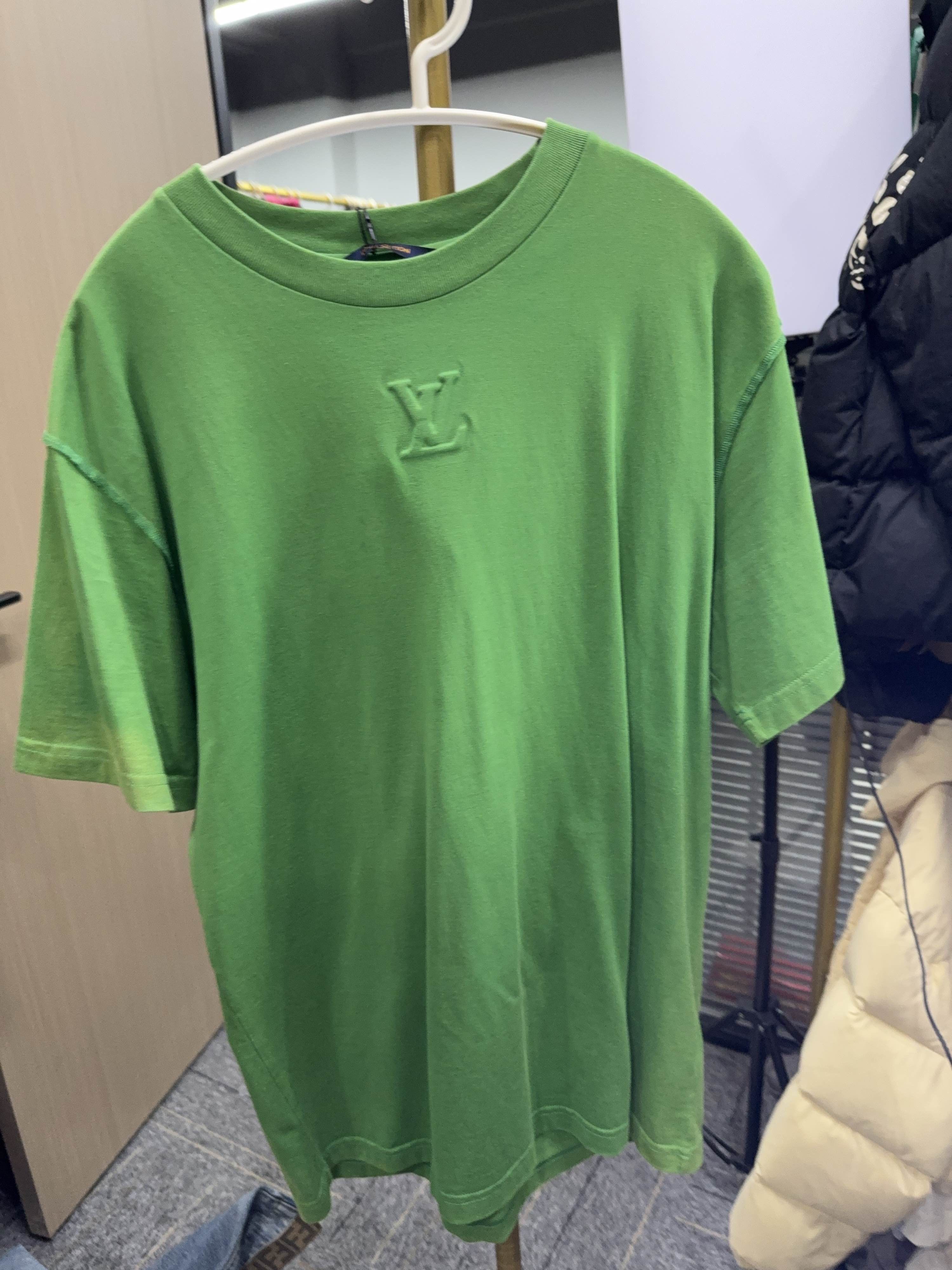 Louis Vuitton Louis Vuitton Logo Embroidered T-Shirt Green Size L Size US L / EU 52-54 / 3 - 1 Thumbnail