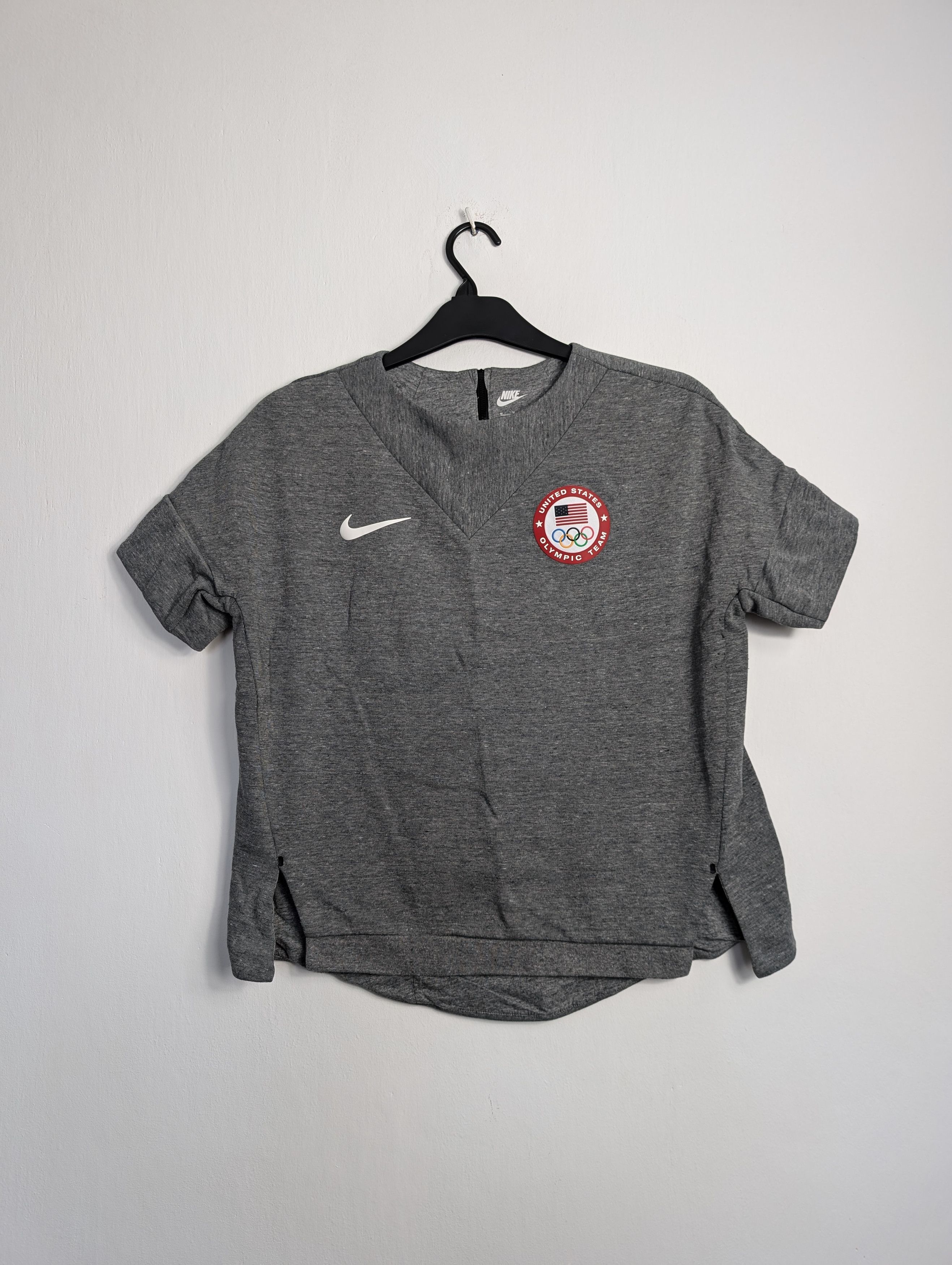 Nike Nike USA Olympic Team Gray Warm-Up T-Shirt Women's Size M / US 6-8 / IT 42-44 - 1 Thumbnail