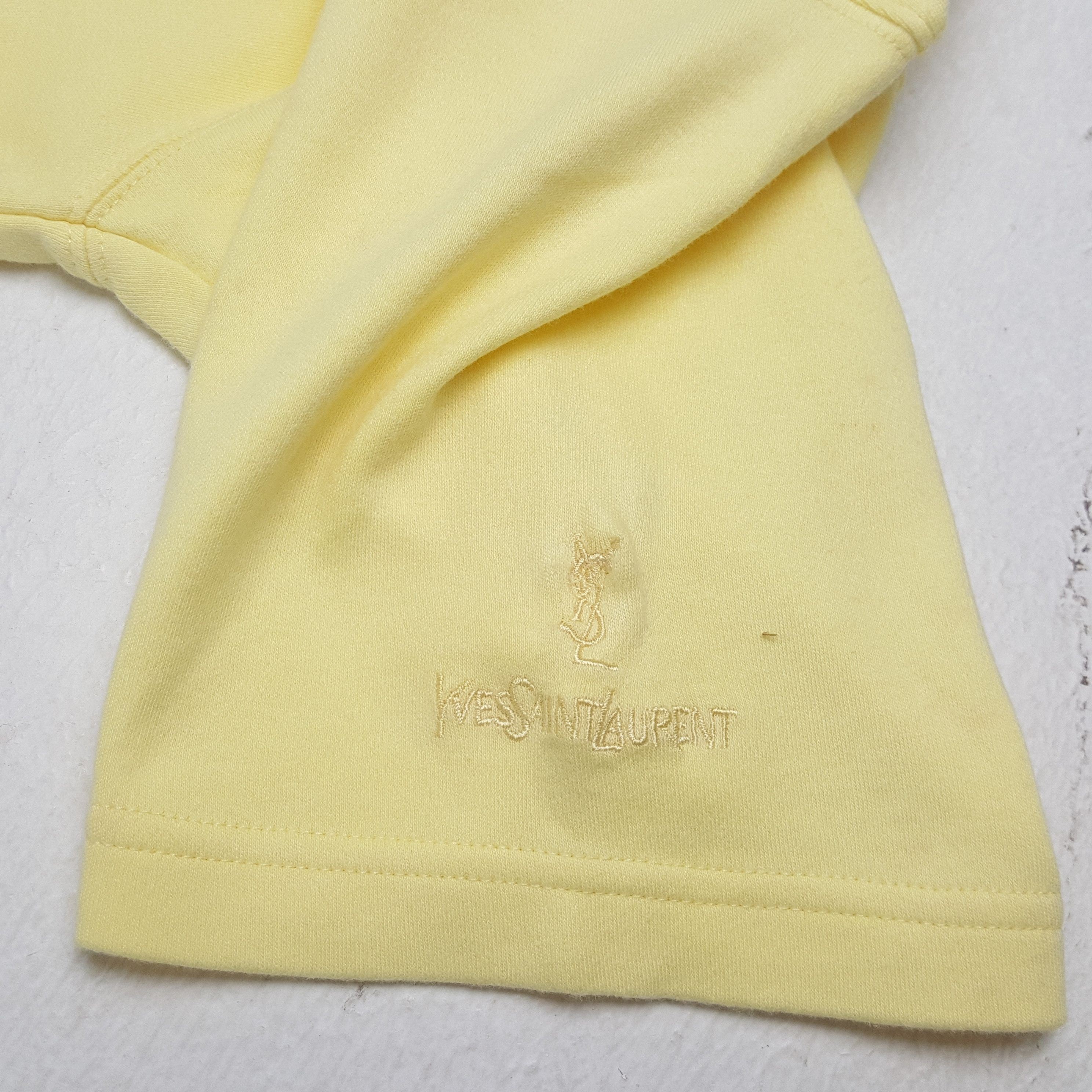 Vintage × Yves Saint Laurent Vintage YVES SAINT LAURENT Italian Fashion Brand T-Shirt Size US M / EU 48-50 / 2 - 7 Thumbnail