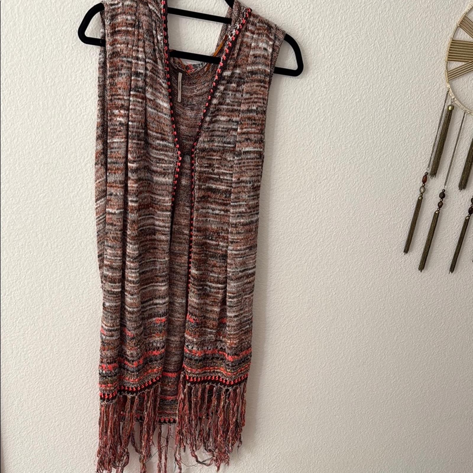 Free People Free People Multicolor Sleeveless Knit Vest with Fringe Size S / US 4 / IT 40 - 2 Thumbnail