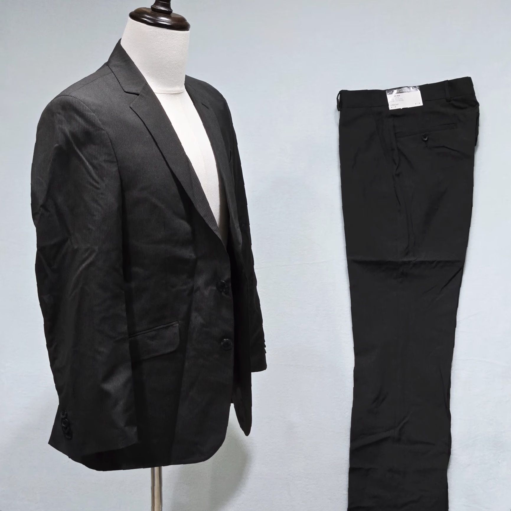 Kenneth Cole KENNETH COLE REACTION Suit Mens 2 Piece NWT 36S Olive Brown Pinstriped 2 Piece Men's Suit Brown Pinstriped Size 36R - 7 Thumbnail