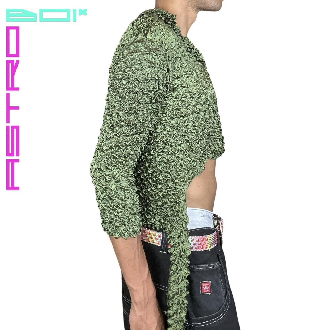 Other ASTROBOI* GREEN ASYMMETRIC PLEATED POPCORN CROPPED TOP Size US M / EU 48-50 / 2 - 4 Thumbnail