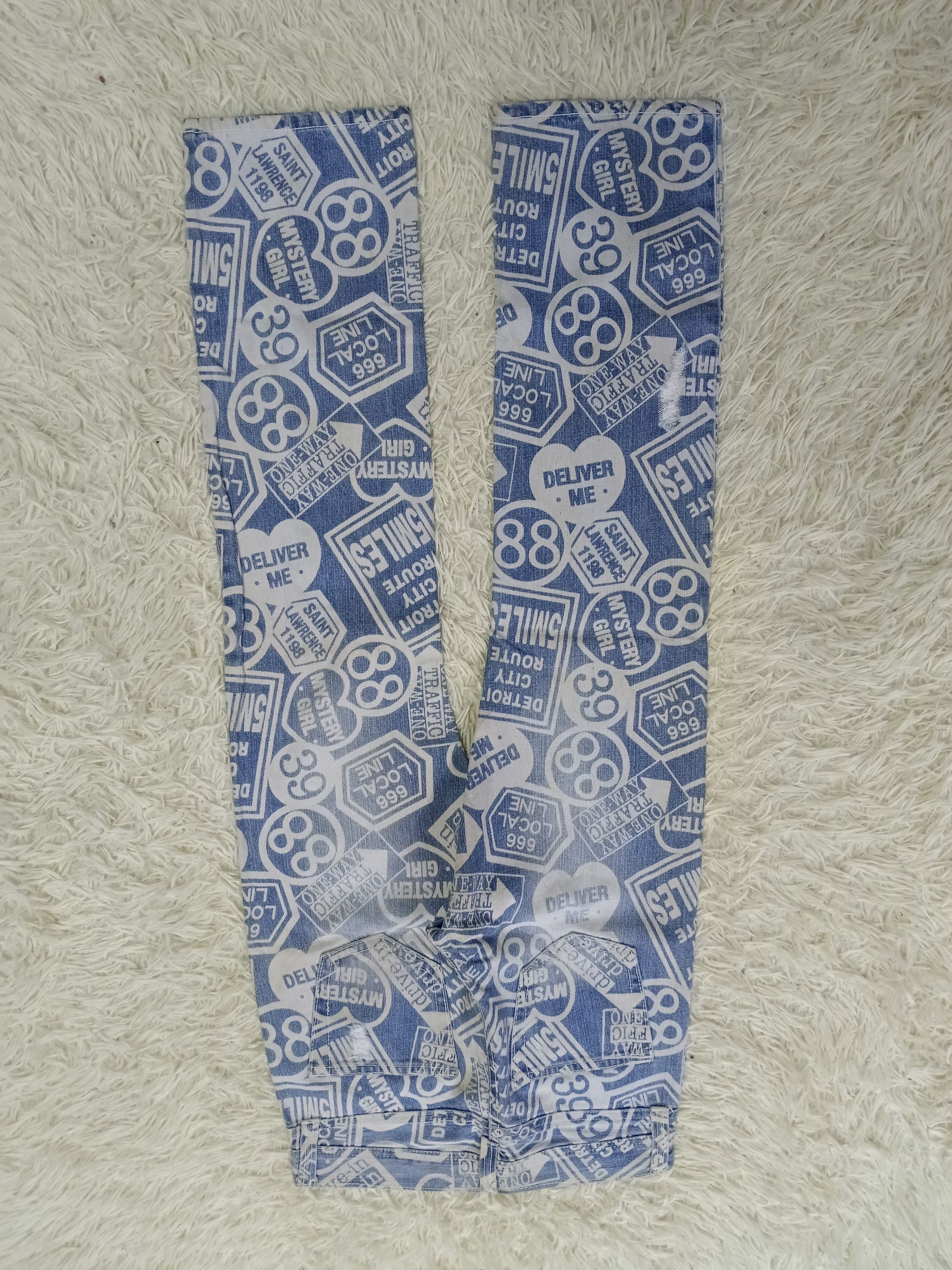Japanese Brand INSANE 90🔥GRAZIE FULLPRINT DENIM PANTS Size US 29 - 2 Thumbnail