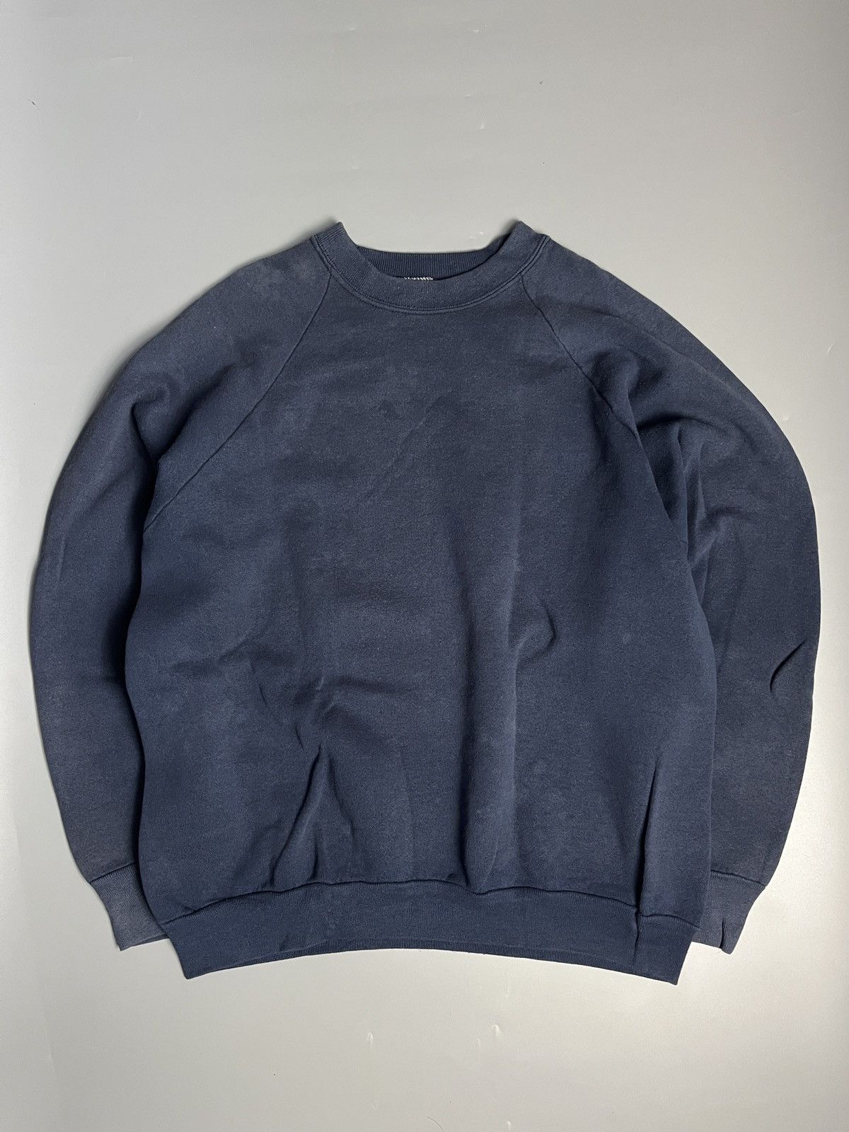 Fruit Of The Loom × Vintage Vintage Faded Fruit Of The Loom Crewneck Size US M / EU 48-50 / 2 - 1 Thumbnail