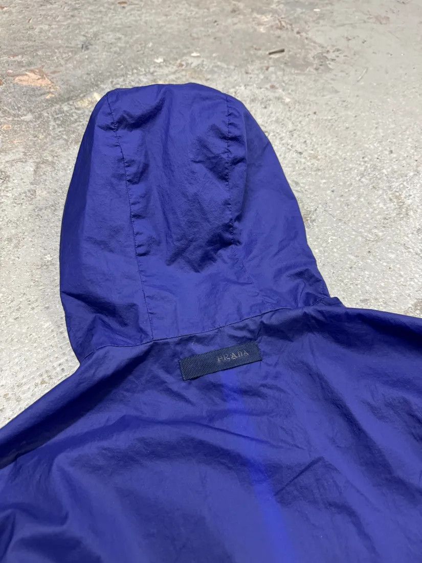 Prada × Vintage SS2007 Prada Royal Blue Light Tactical Hooded Nylon Jacket Size US M / EU 48-50 / 2 - 8 Thumbnail