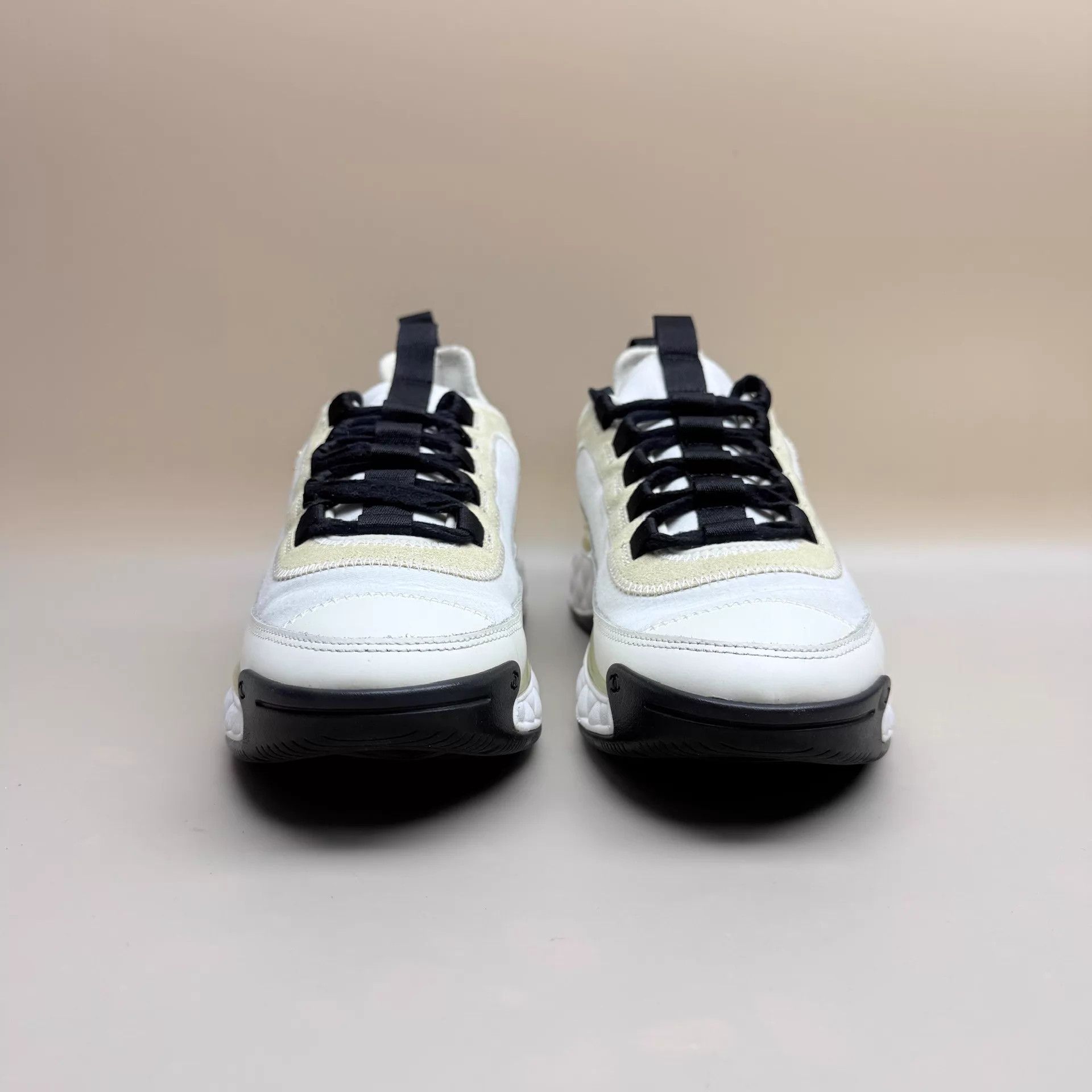 Chanel CHANEL Panda CC Sneakers 38.5 95 New Size US 8 / IT 38 - 2 Thumbnail