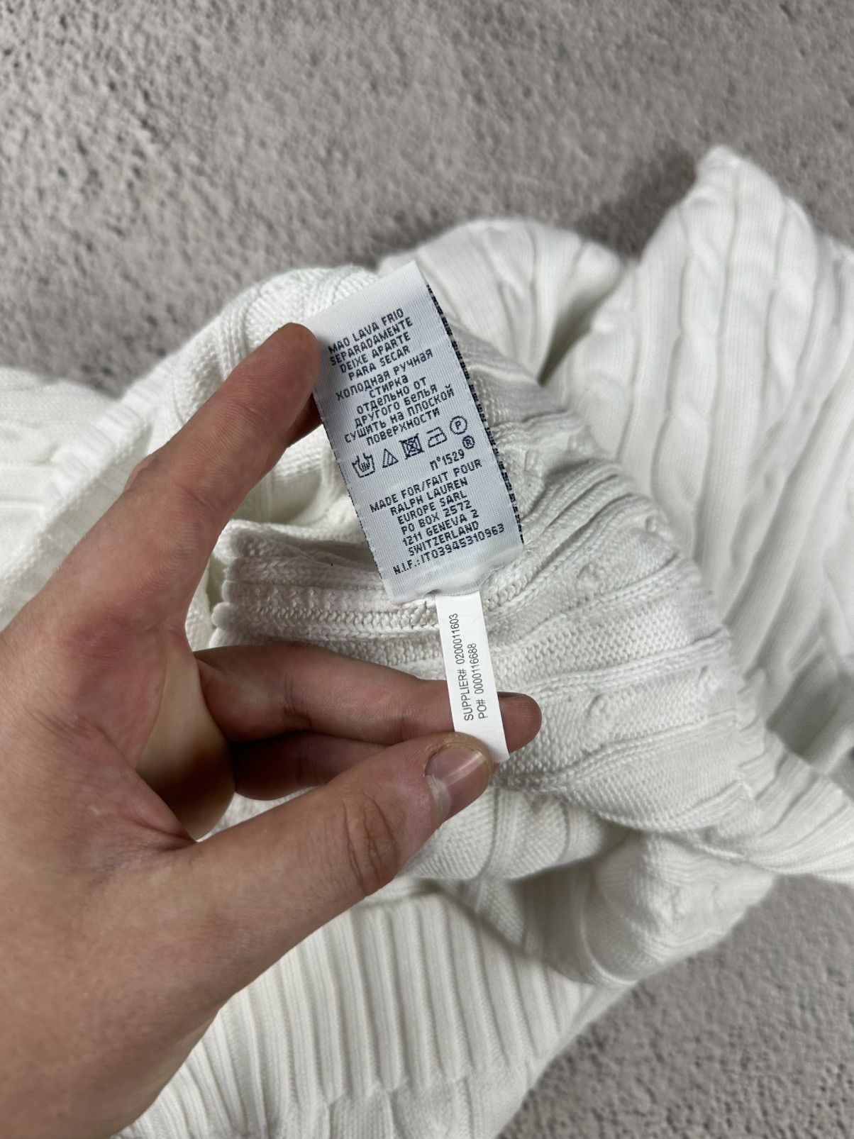 Polo Ralph Lauren Polo Ralph Lauren Cable Knit V-Neck Sweater White Striped Size L / US 10 / IT 46 - 11 Thumbnail