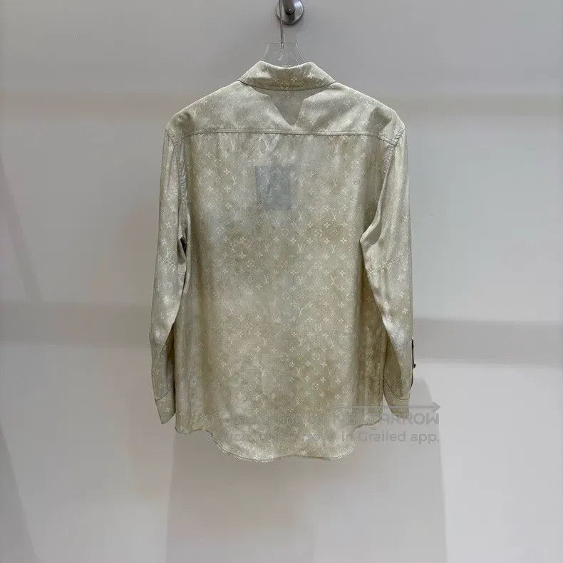 Louis Vuitton Louis Vuitton Tie-dyed khaki full logo mulberry silk shirt Size XS / US 0-2 / IT 36-38 - 2 Thumbnail