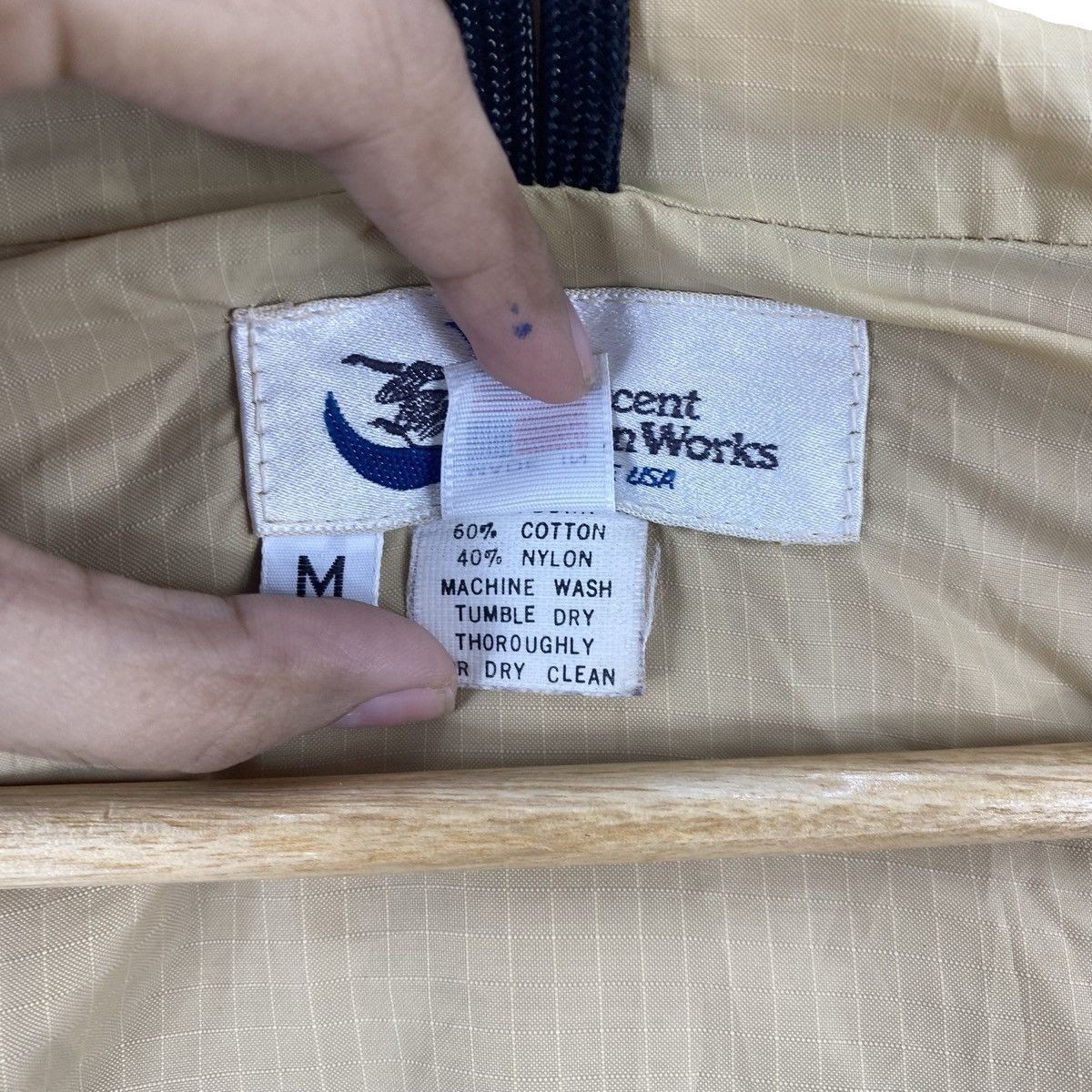 Crescent Down Works Vintage CRESCENT DOWN WORKS Seattle USA Hooded Down Jacket Size M / US 6-8 / IT 42-44 - 11 Thumbnail