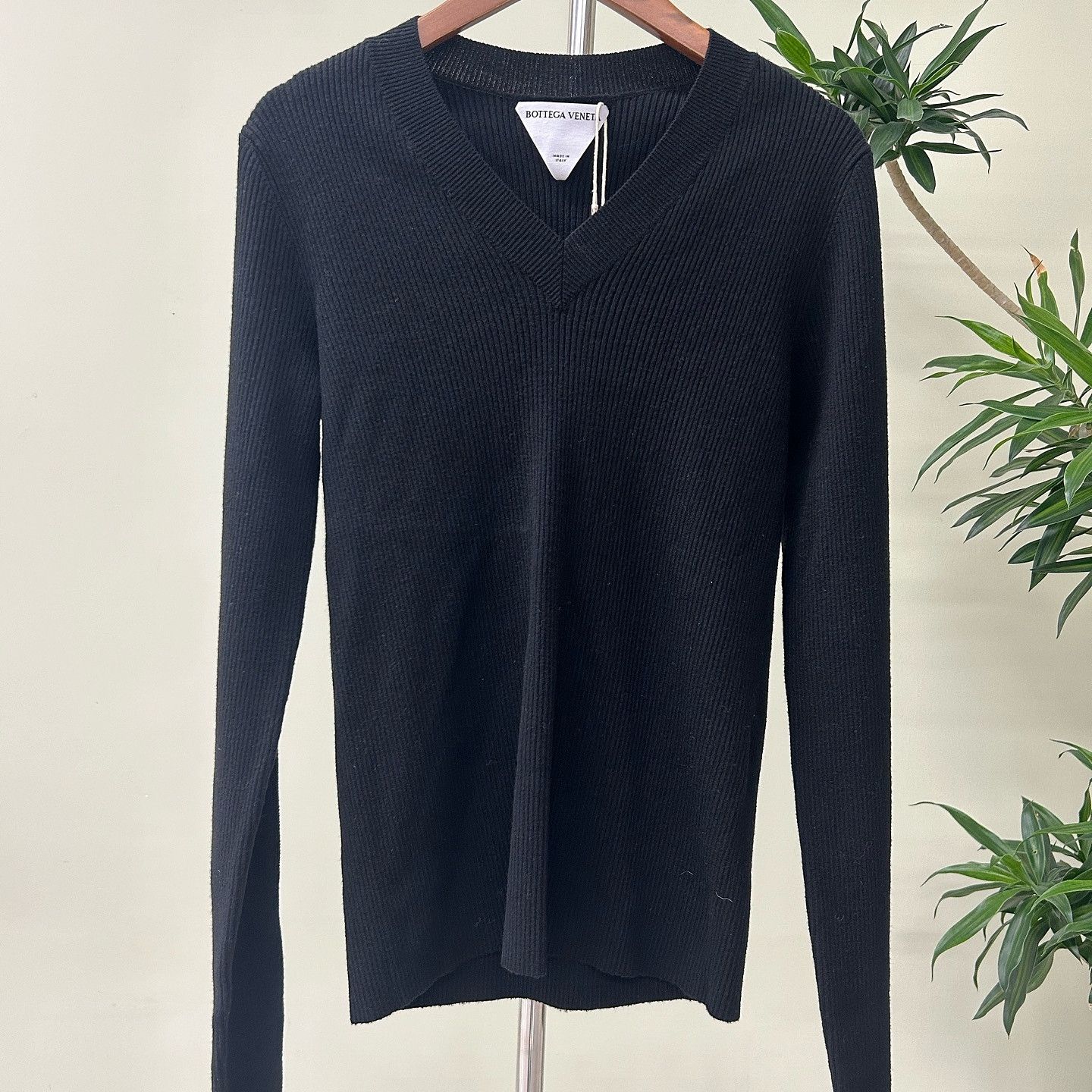 Bottega Veneta Bottega Veneta Ribbed V-Neck Sweater Size S Size S / US 4 / IT 40 - 1 Thumbnail
