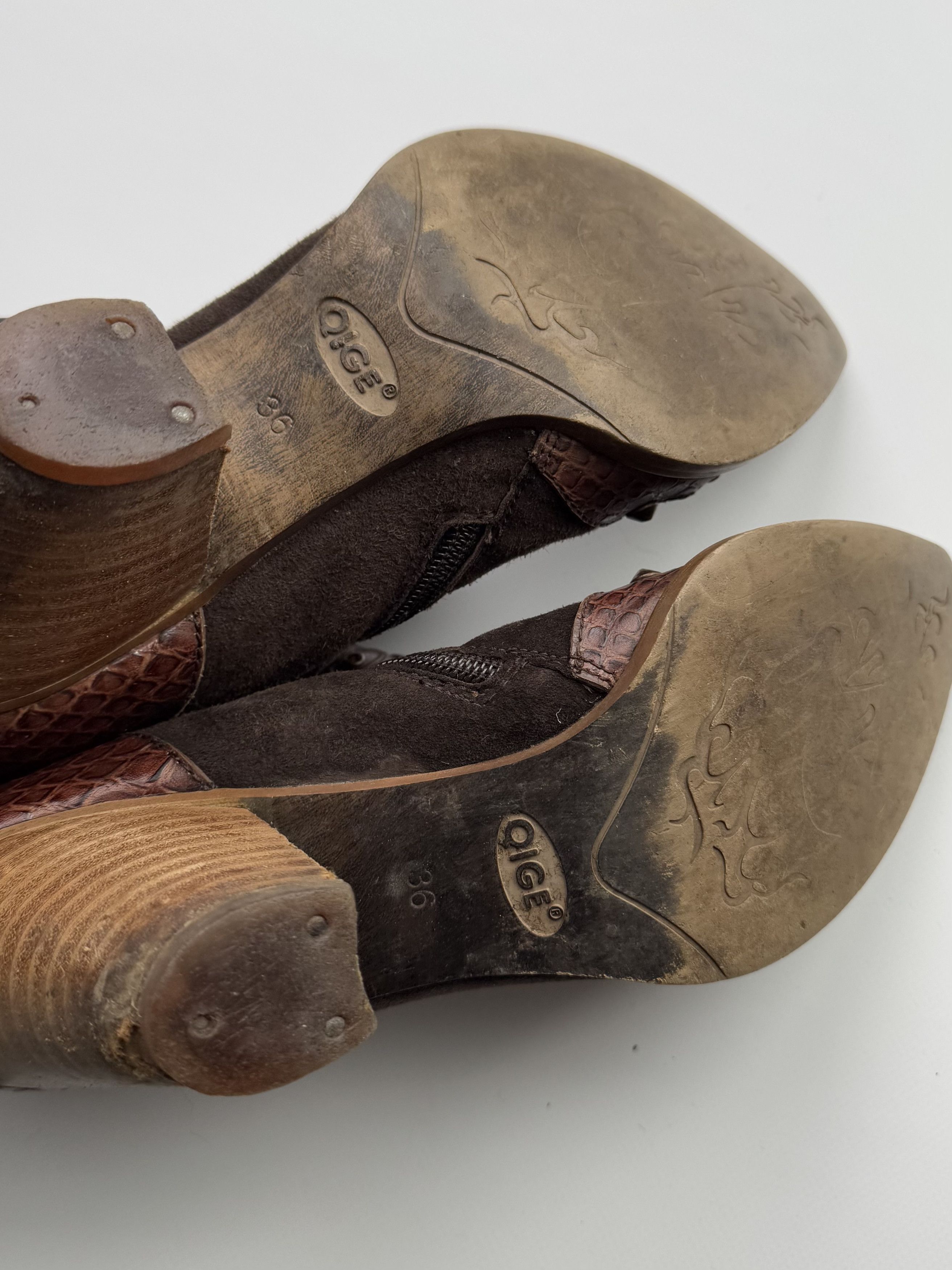 Vintage Vintage Suede Leather Boots B311(V208)E2 Size US 6 / IT 36 - 9 Thumbnail