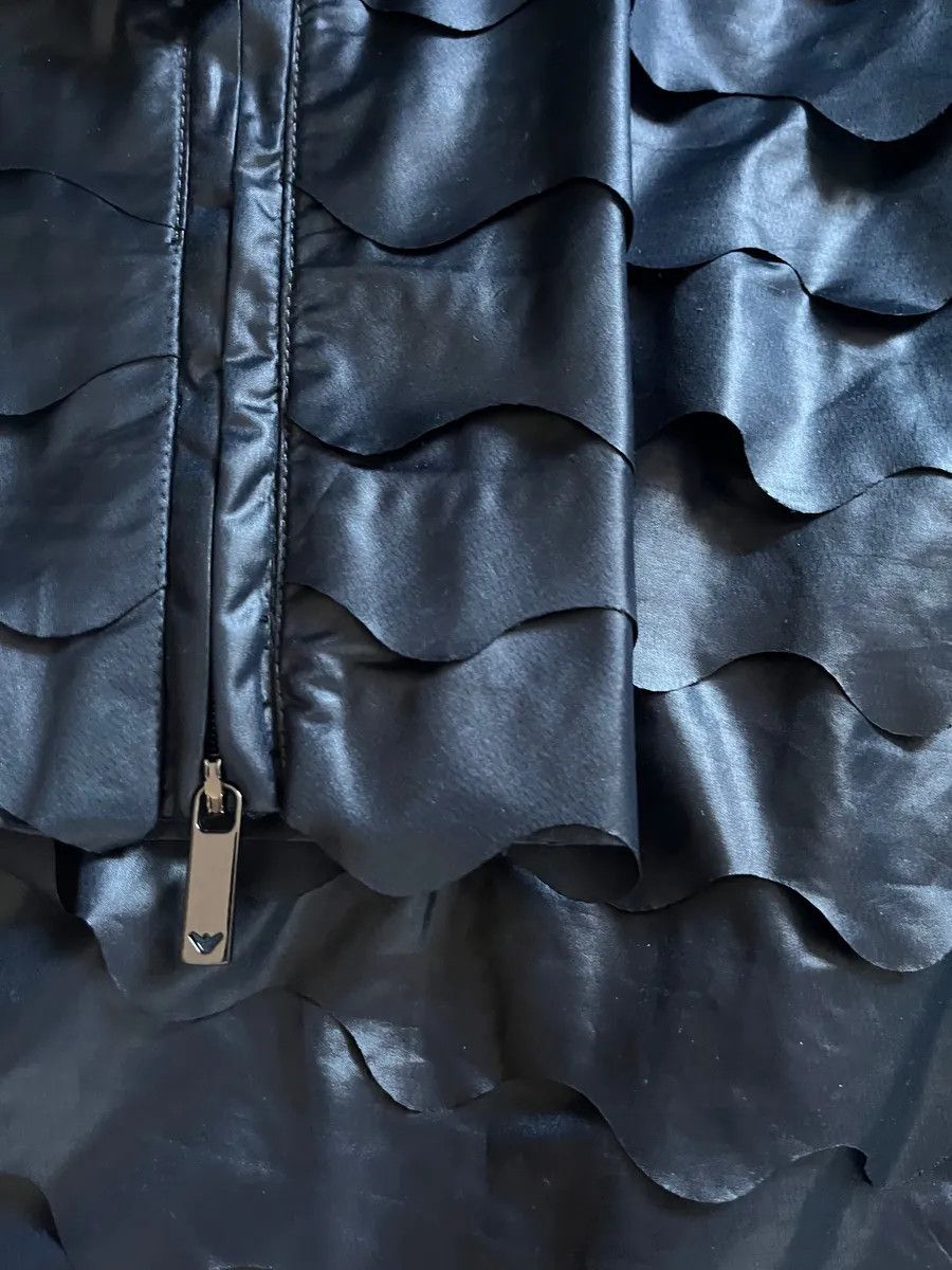Emporio Armani × Vintage AW2015 Emporio Armani Navy Relief Waterproof Trench Jacket Size L / US 10 / IT 46 - 6 Thumbnail