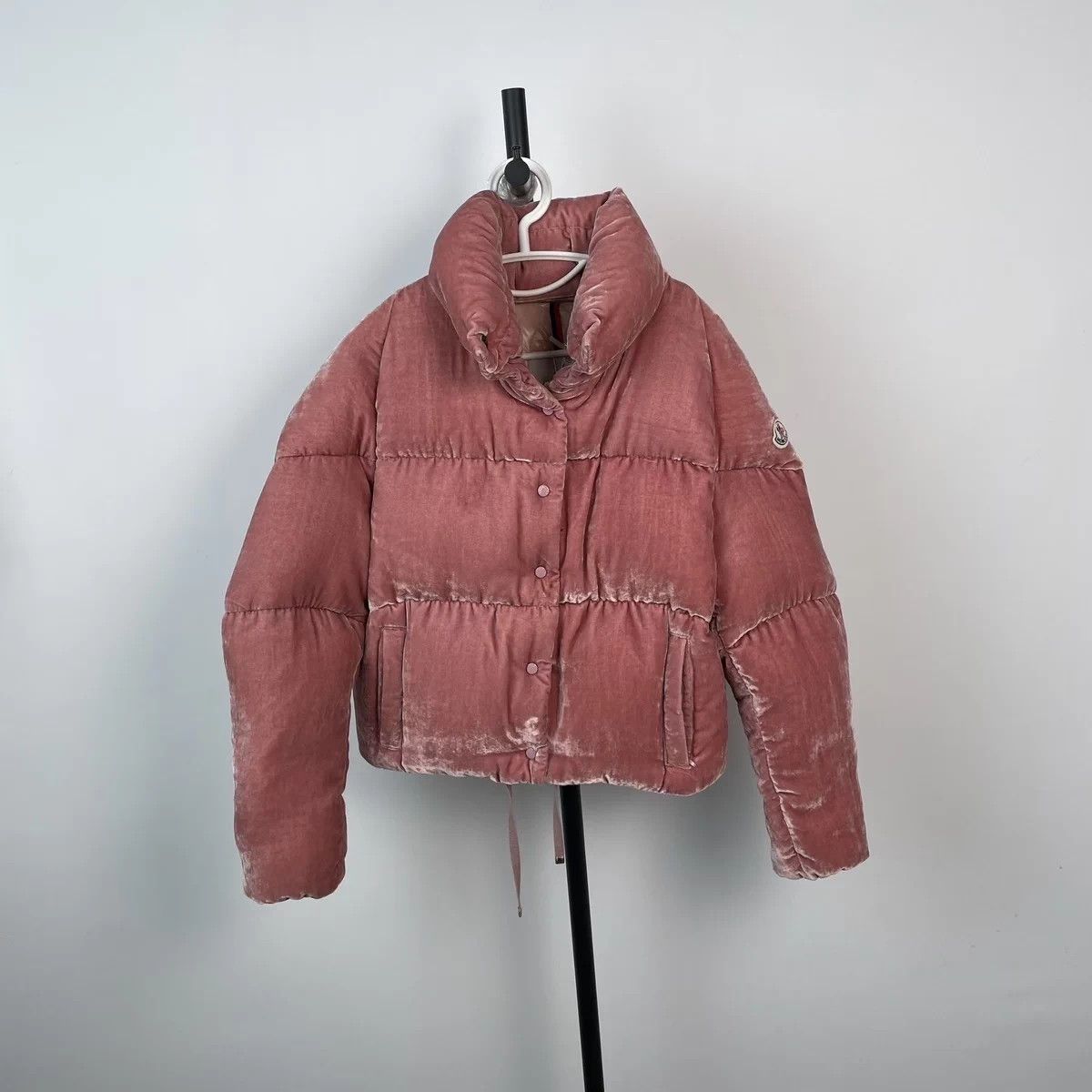 Moncler MONCLER velvet down jacket 0 mauve pink Size XS / US 0-2 / IT 36-38 - 1 Thumbnail