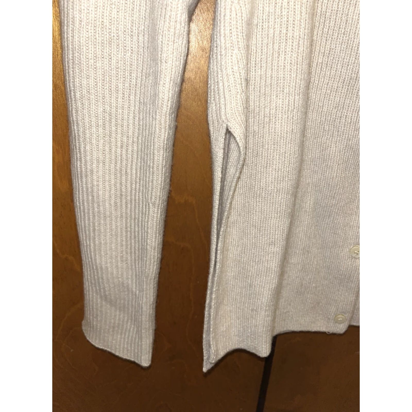 Theory Theory Cardigan Contoured Cashmere Beige Size P Women Size S / US 4 / IT 40 - 4 Thumbnail