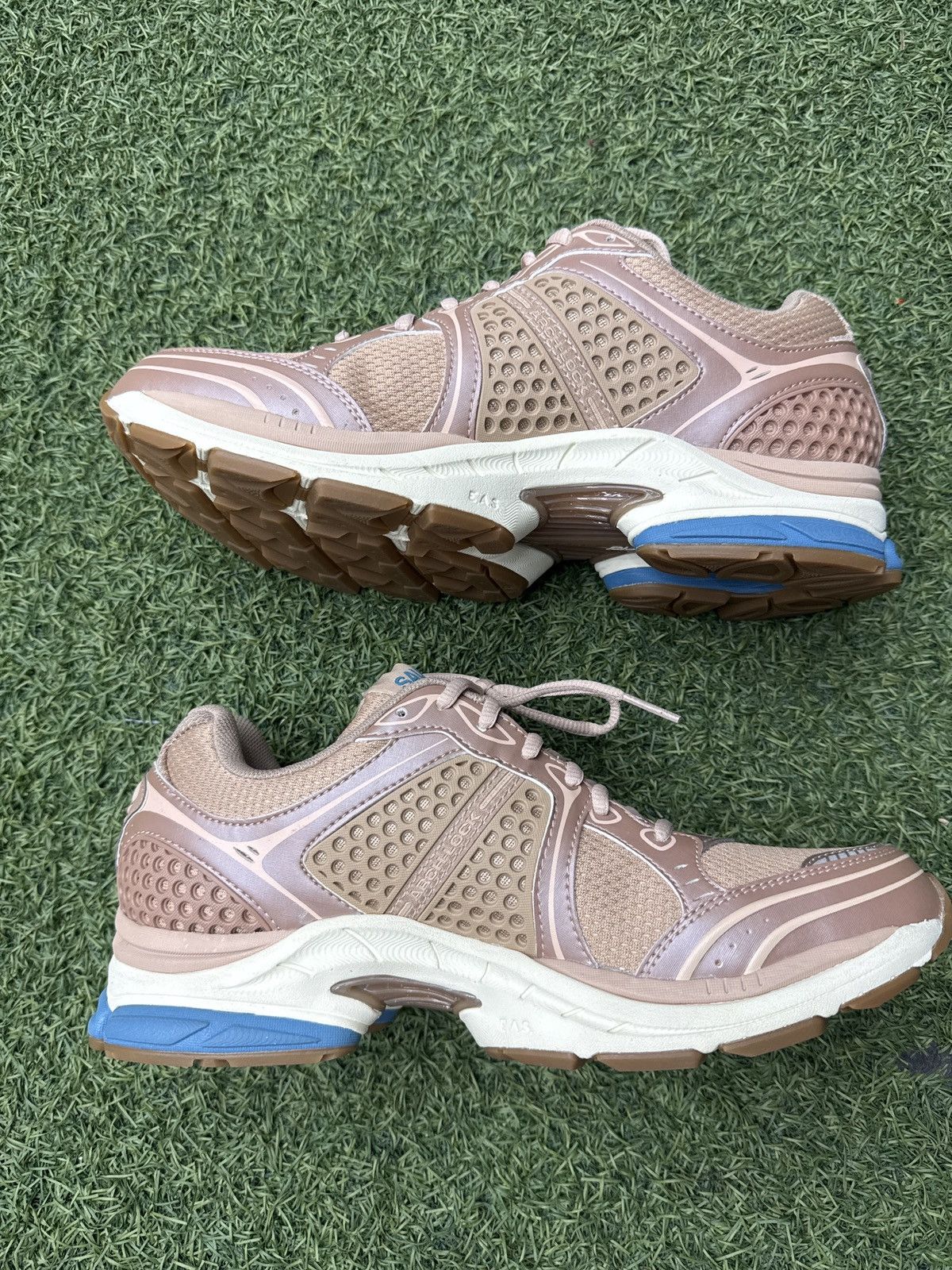 Saucony Progrid Triumph 4 Size US 9 / EU 42 - 5 Thumbnail