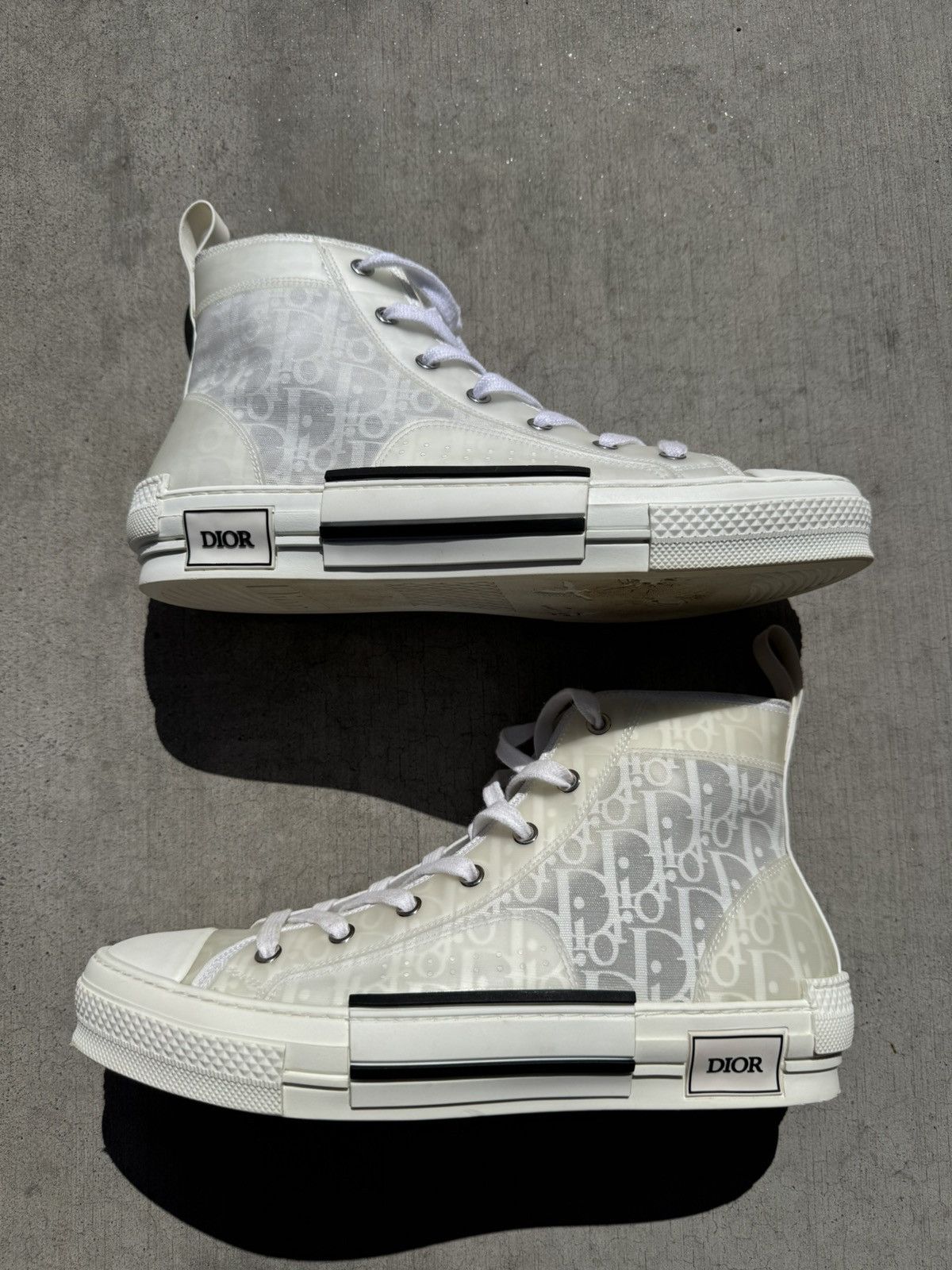 Dior CHRISTIAN DIOR B23 OBLIQUE WHITE CREAM SIZE 42 EU / 9 US Size US 9 / EU 42 - 1 Thumbnail