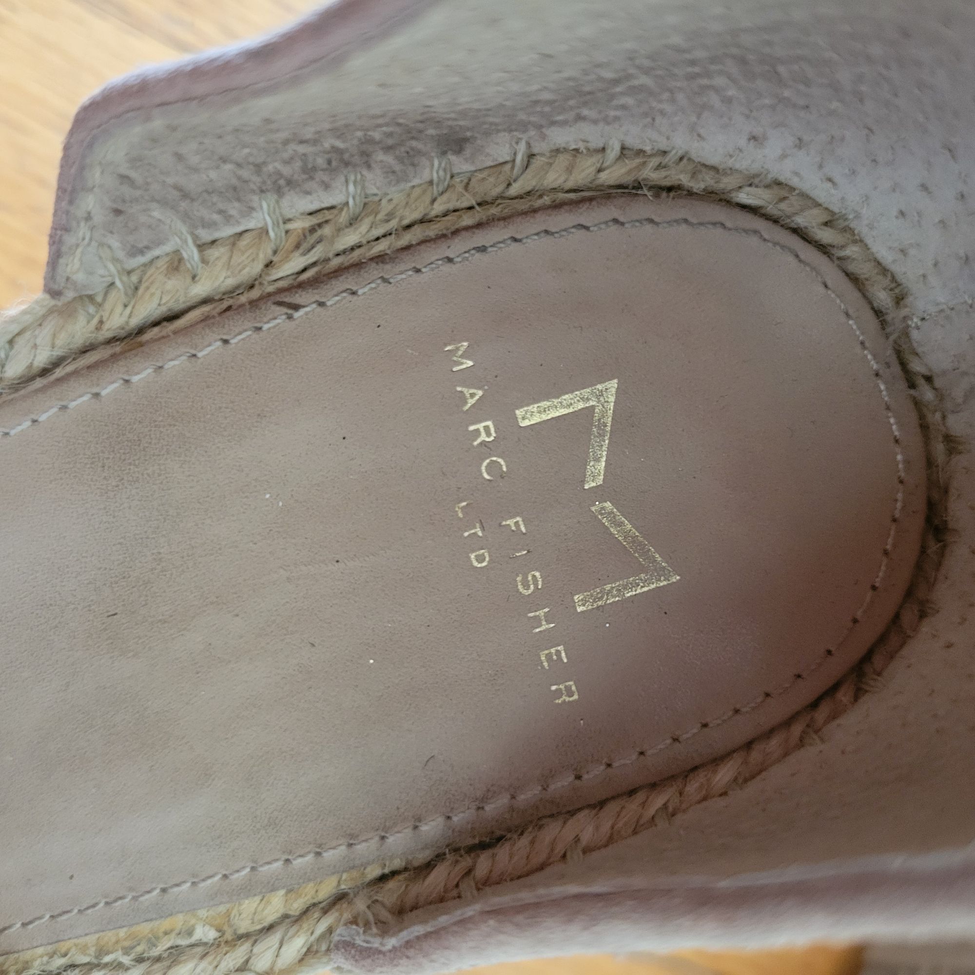 Marc Fisher Marc Fisher 9.5 Suede Leather Espadrille Platform Wedge Sand Size US 9.5 / IT 39.5 - 4 Thumbnail