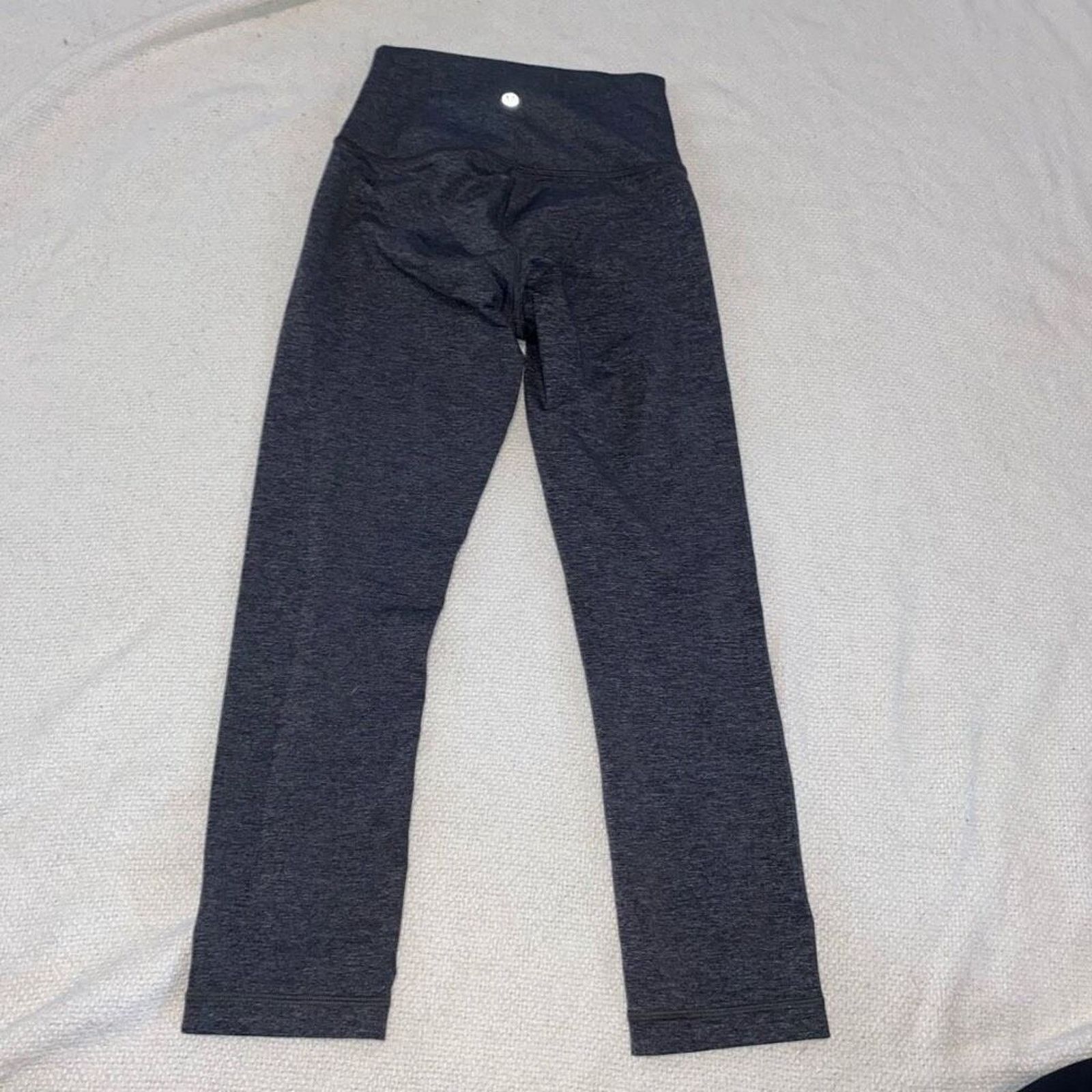 Lululemon Lululemon Gray Cropped Workout Leggings | Sz 4 Size 27" / US 4 / IT 40 - 3 Thumbnail