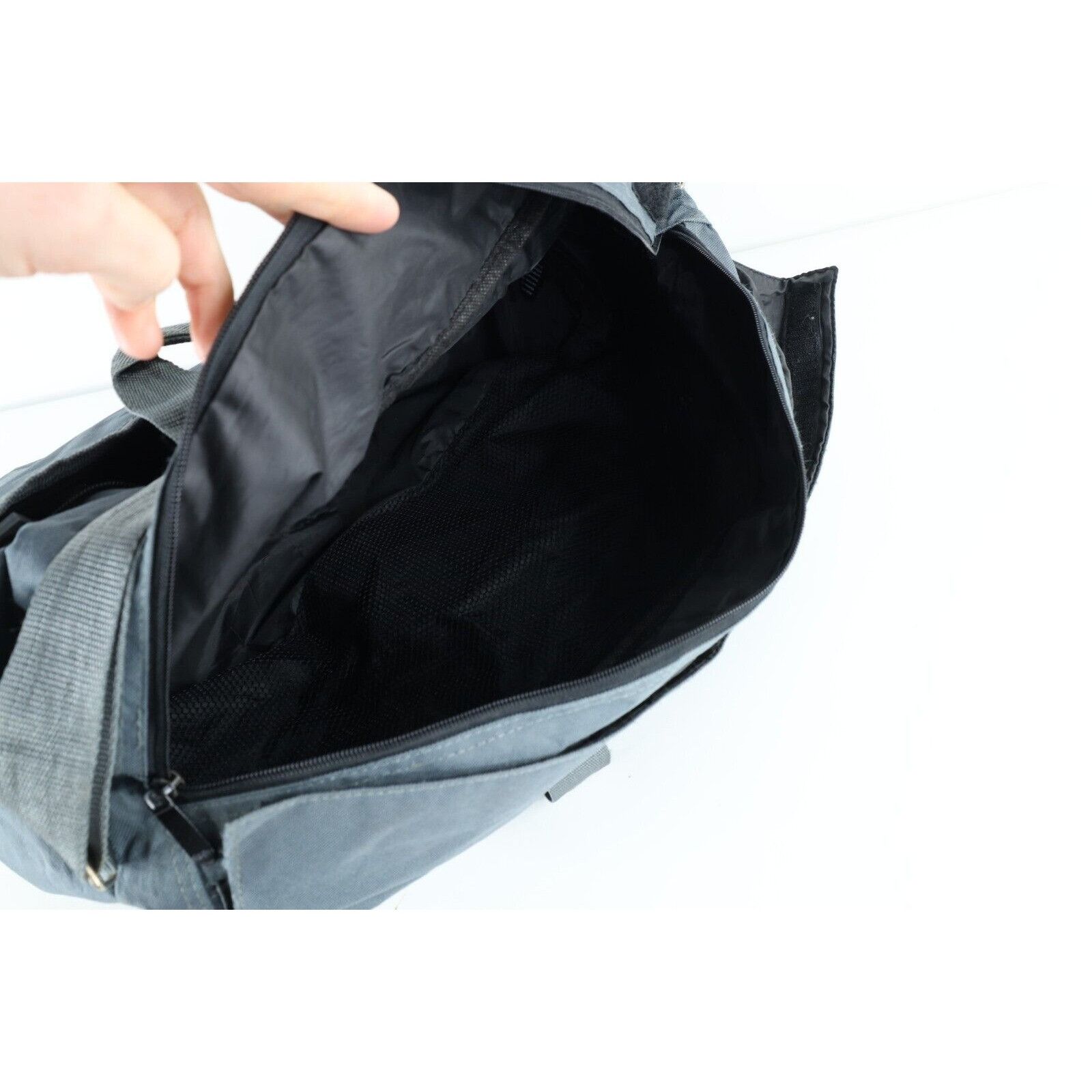 Quiksilver × Vintage Vintage 90s Y2K Distressed Spell Out Quiksilver Surfing Bag Size ONE SIZE - 9 Thumbnail