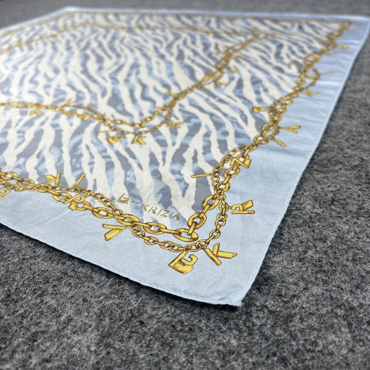 Krizia Uomo Krizia Handkerchief / Neckerchief / Headscarf B1772 Size ONE SIZE - 4 Thumbnail