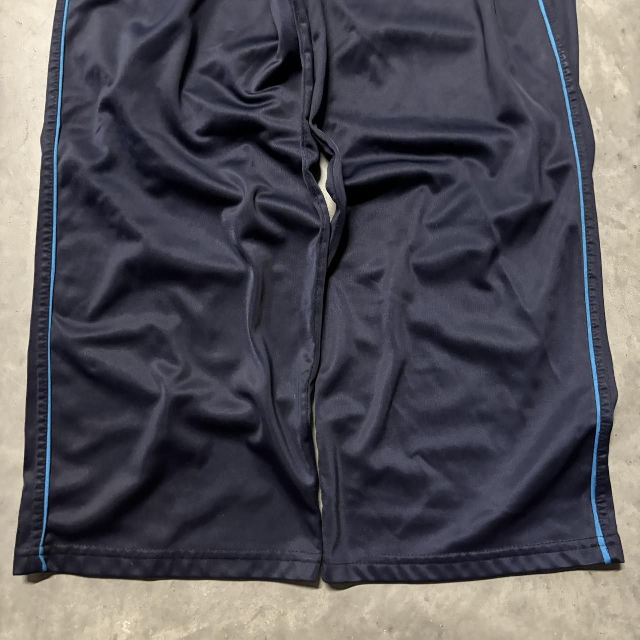 Japanese Brand × Vintage Crazy Vintage Y2K/2000s Navy Blue Striped Skater Track Pants! Size US 32 / EU 48 - 4 Thumbnail